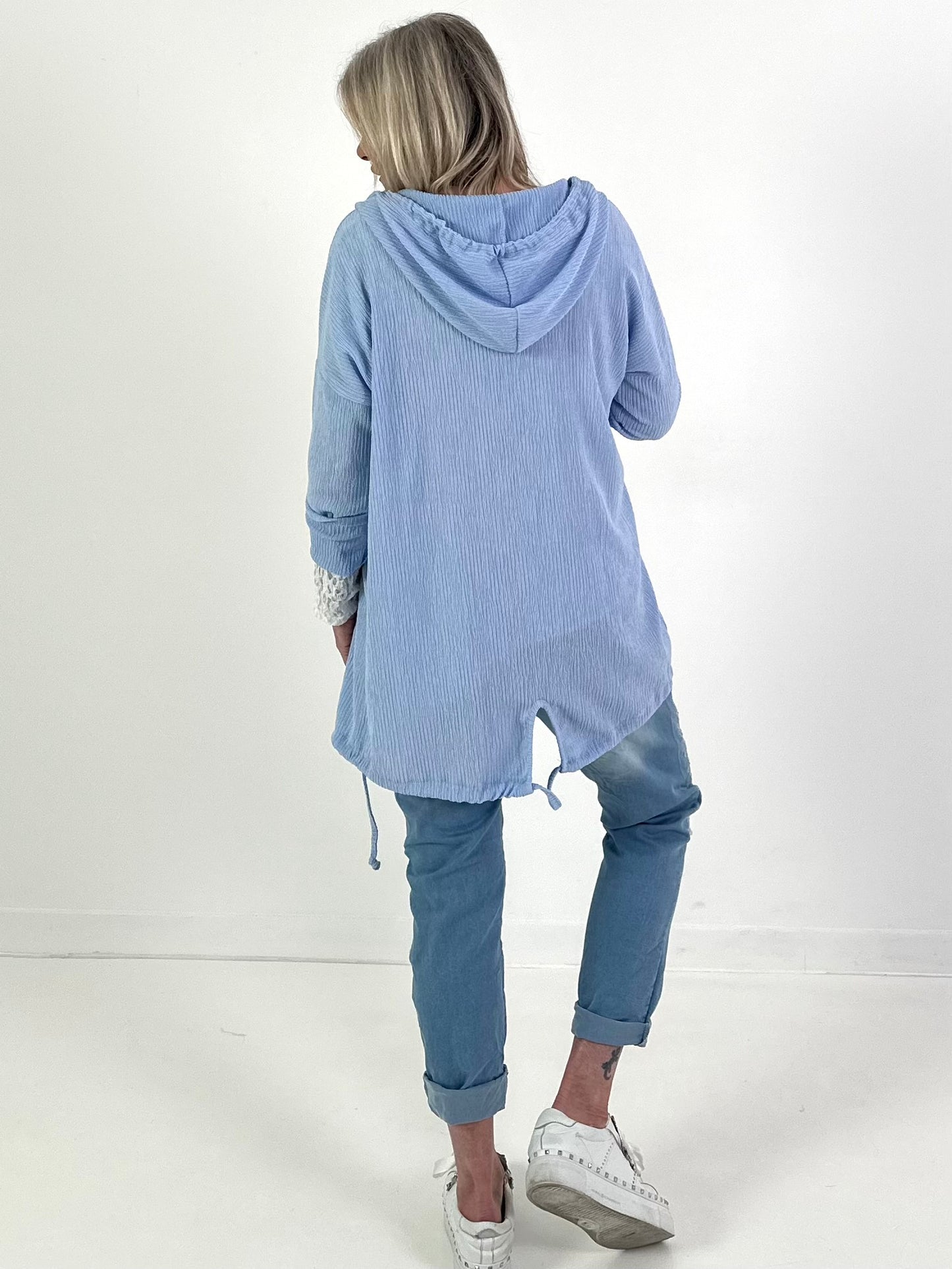 Leichtes, weiches Jäckchen - hellblau