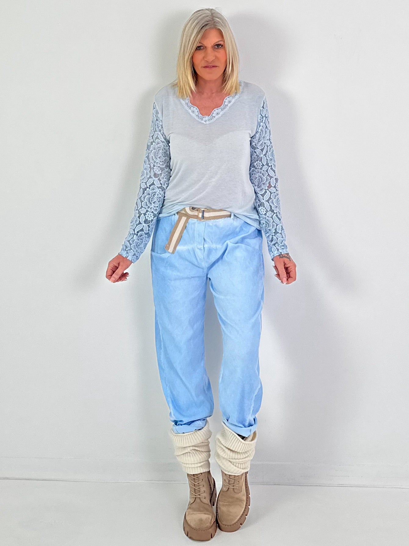 Shirt mit Spitze - hellblau