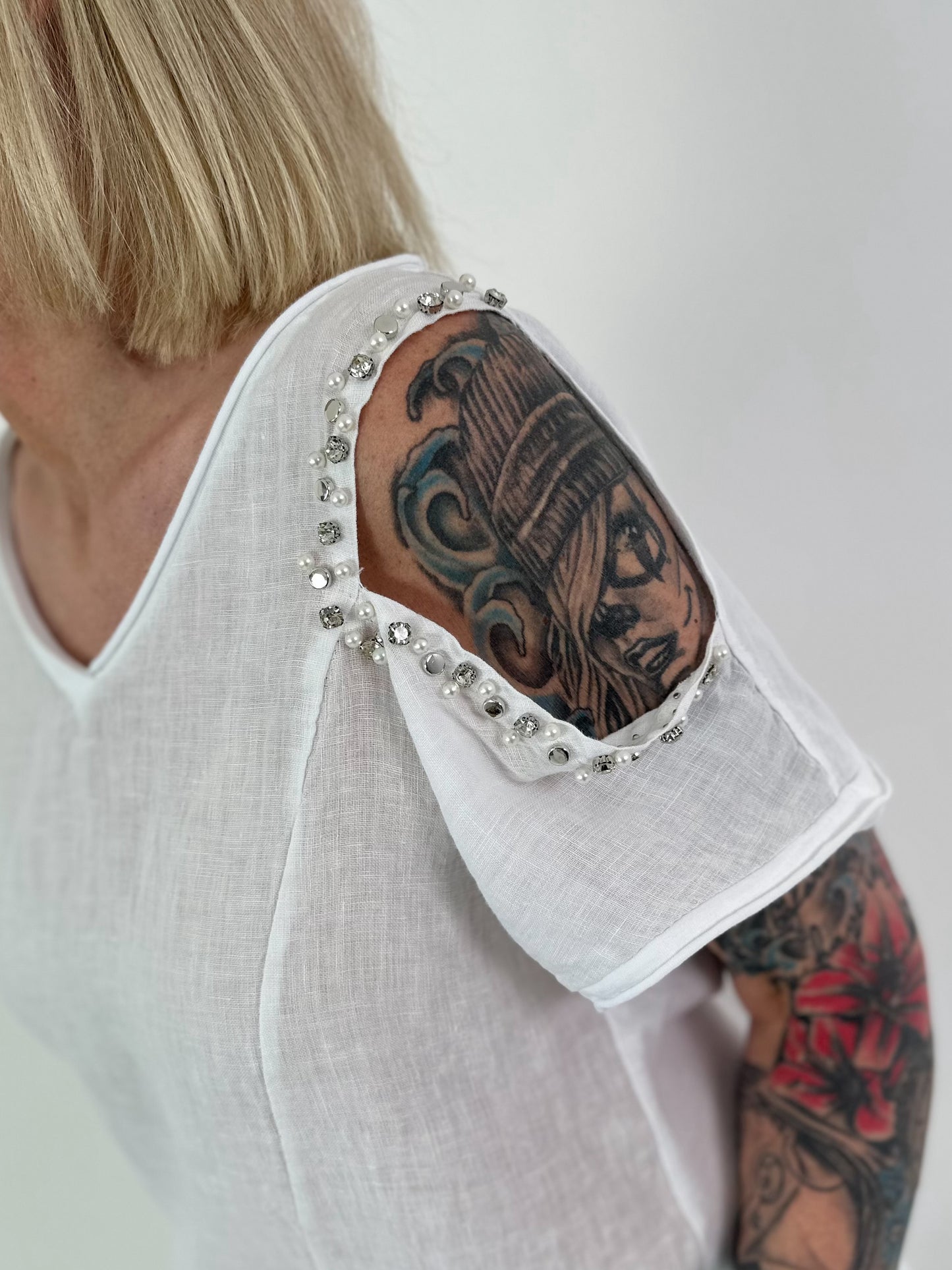 Linen Cut-Out Shirt - white