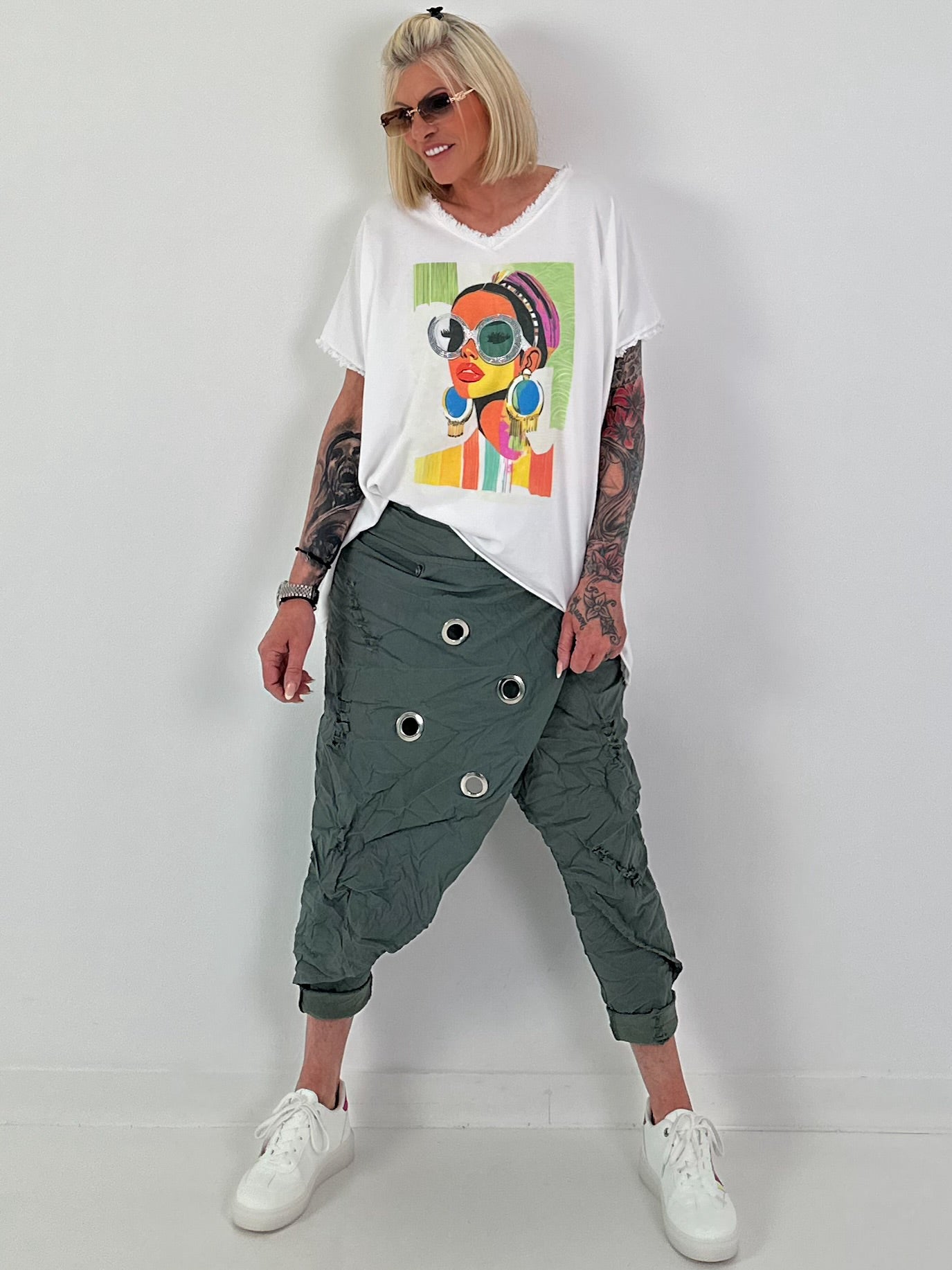Oversized T-shirt with front print - white