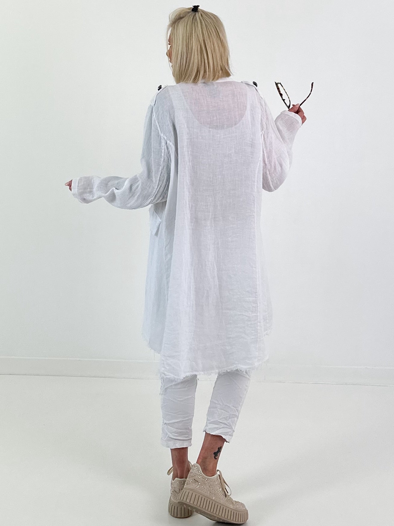 Oversized Leinen Military Blazer - weiss