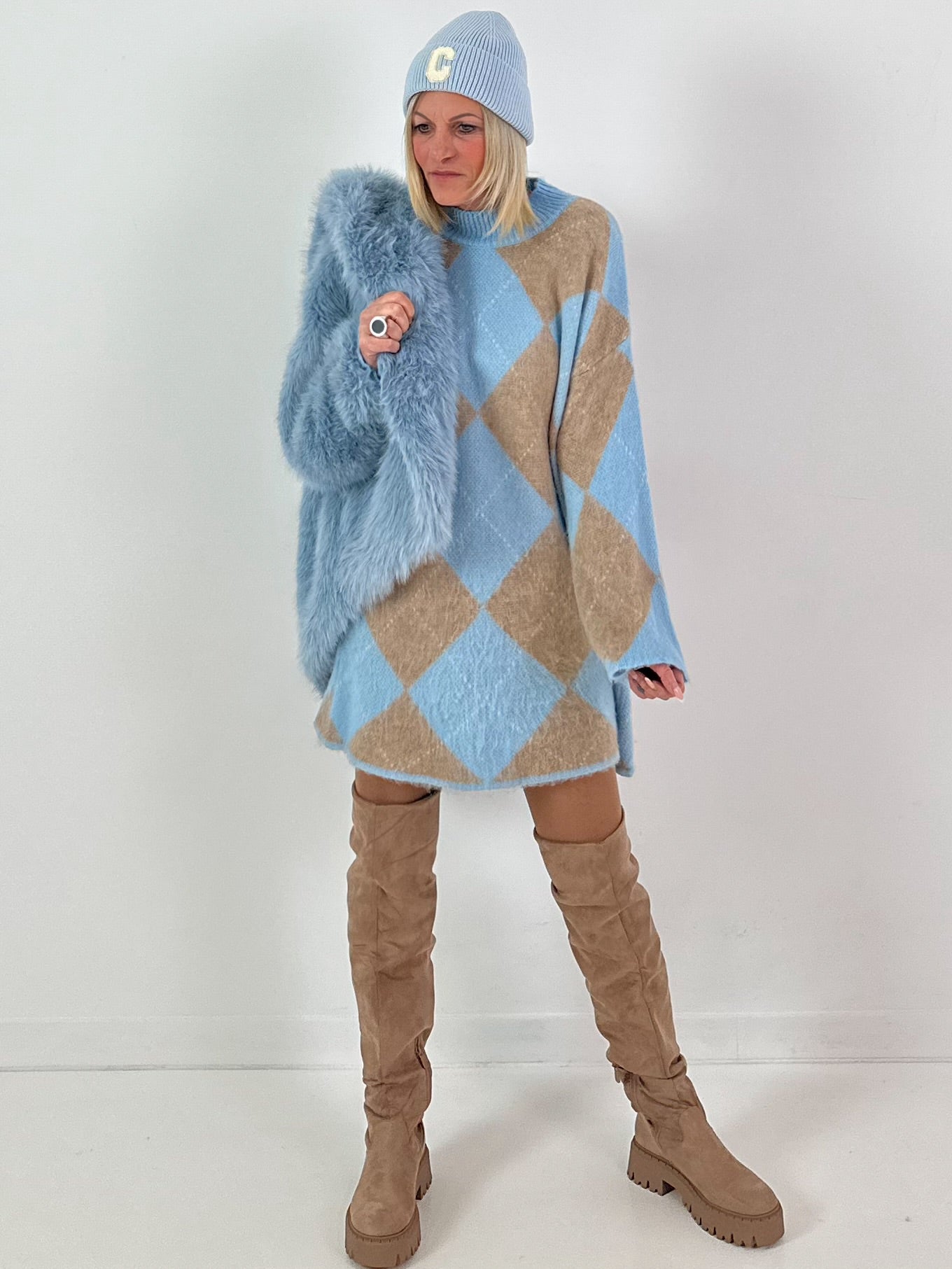 Hoedmodel "Winter Classic" - ijsblauw