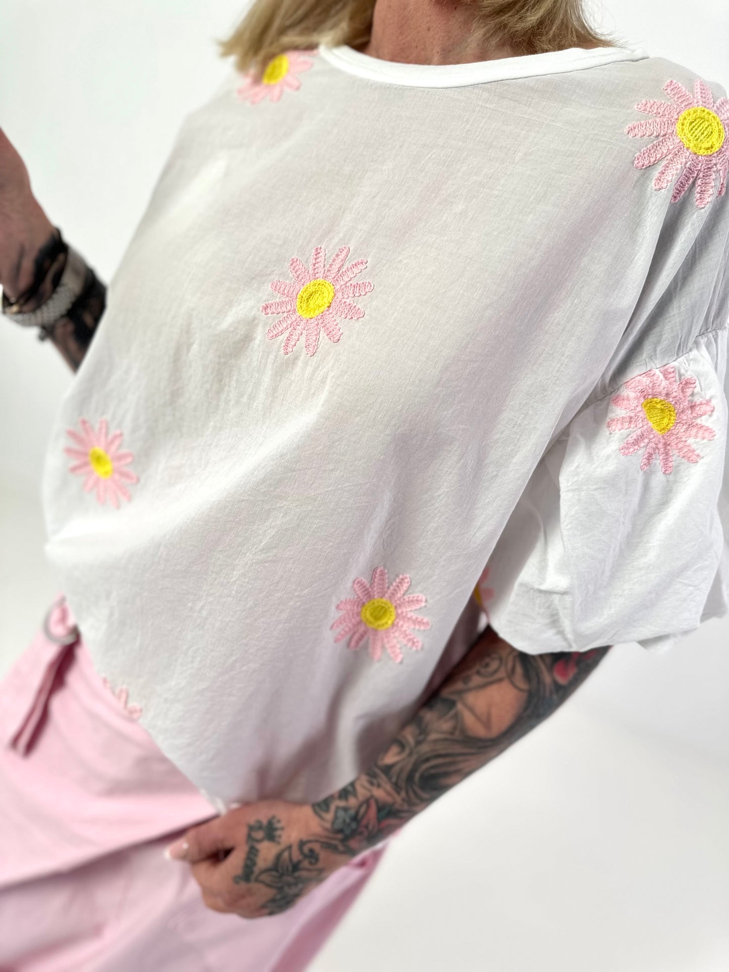 Blouse shirt with "puff sleeves" - white