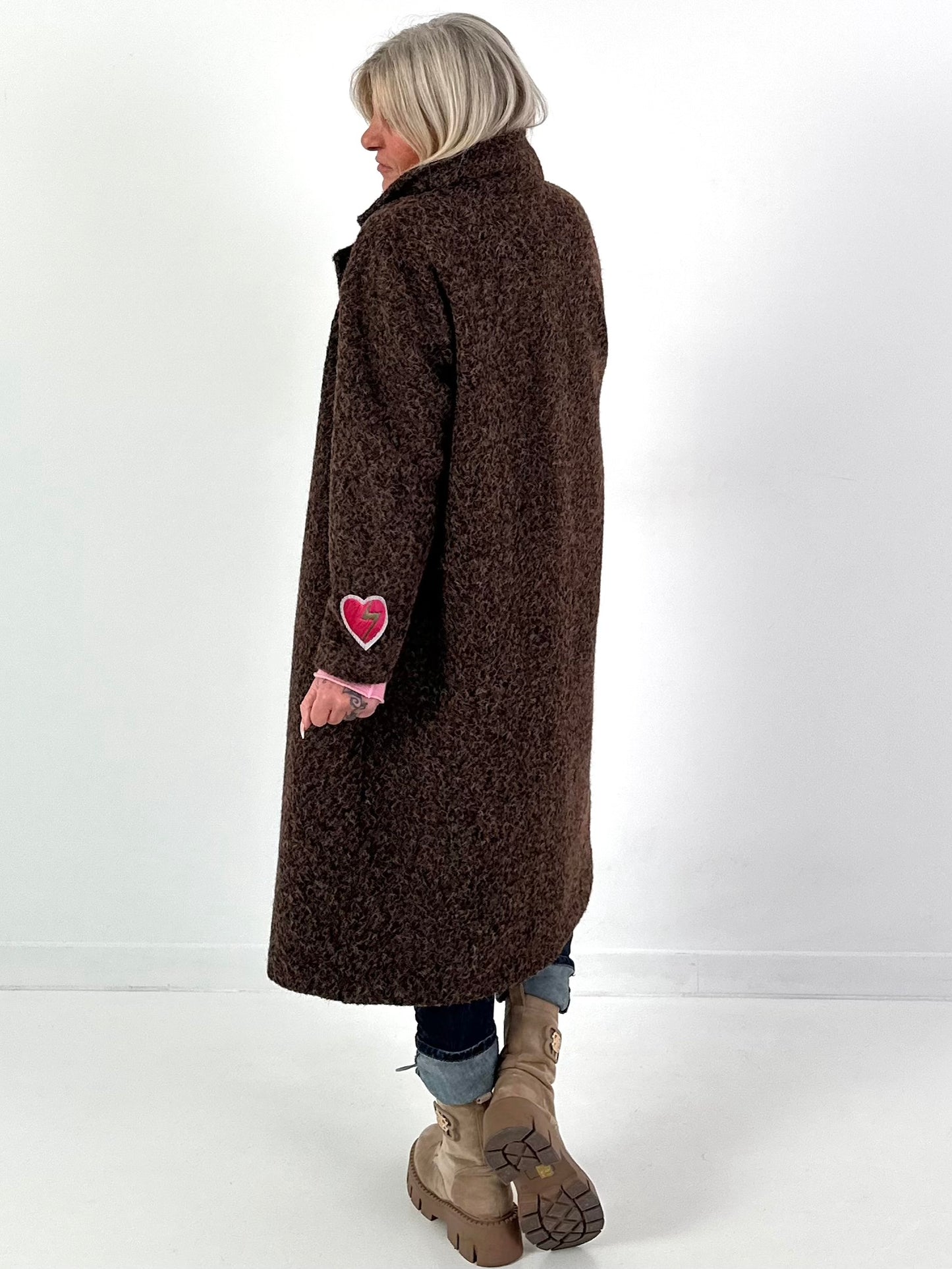 Mantel Modell "Howdy Heart" - mokka