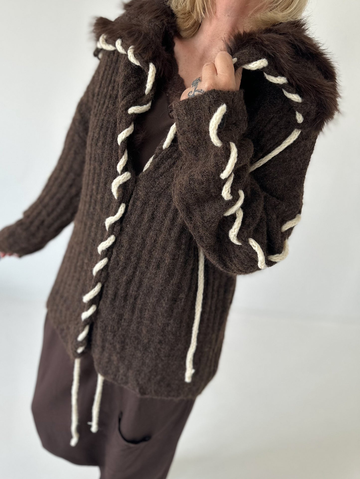 Kuschel Strickjacke mit XXL Fellkragen - mokka