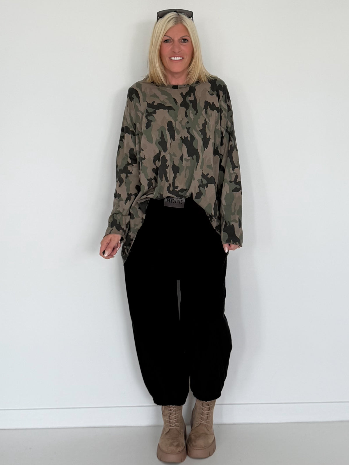 Shirt im Allover-Camouflage-Look - taupe-mehrfarbig