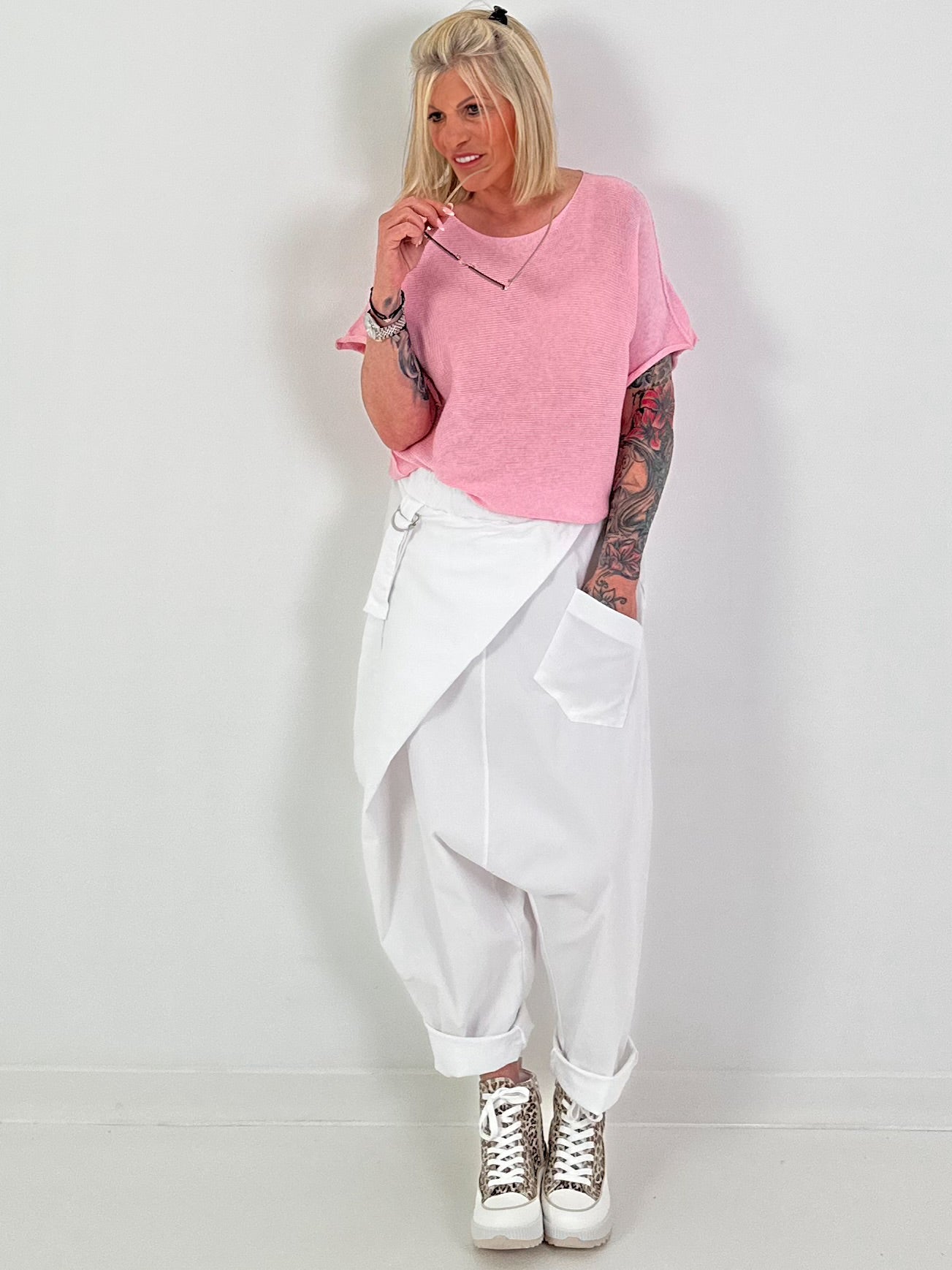 Baggy Trousers with Overlay - white