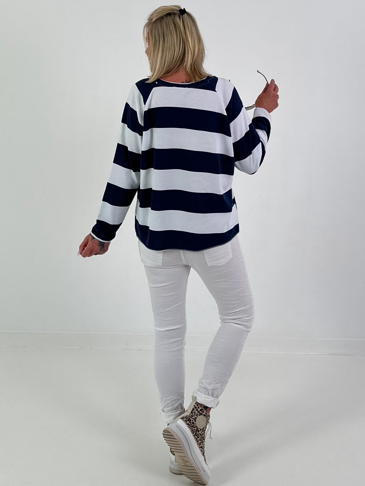 Block stripe sweater - dark blue-white