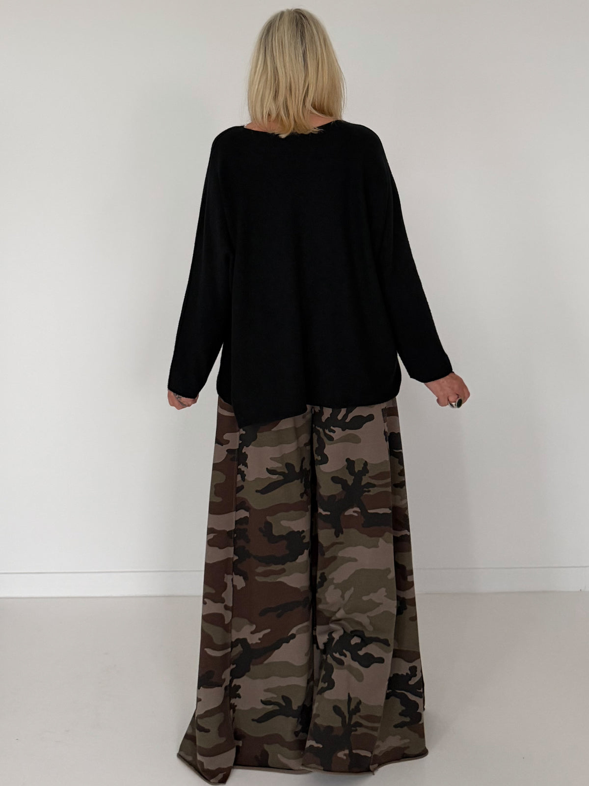 Palazzo-Sweathose in Camouflage-Look - taupe-mehrfarbig