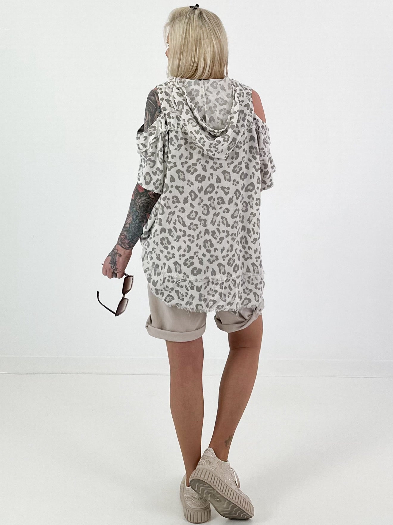 Linen Shirt with Off-Shoulder Cut-Outs Leo - beige