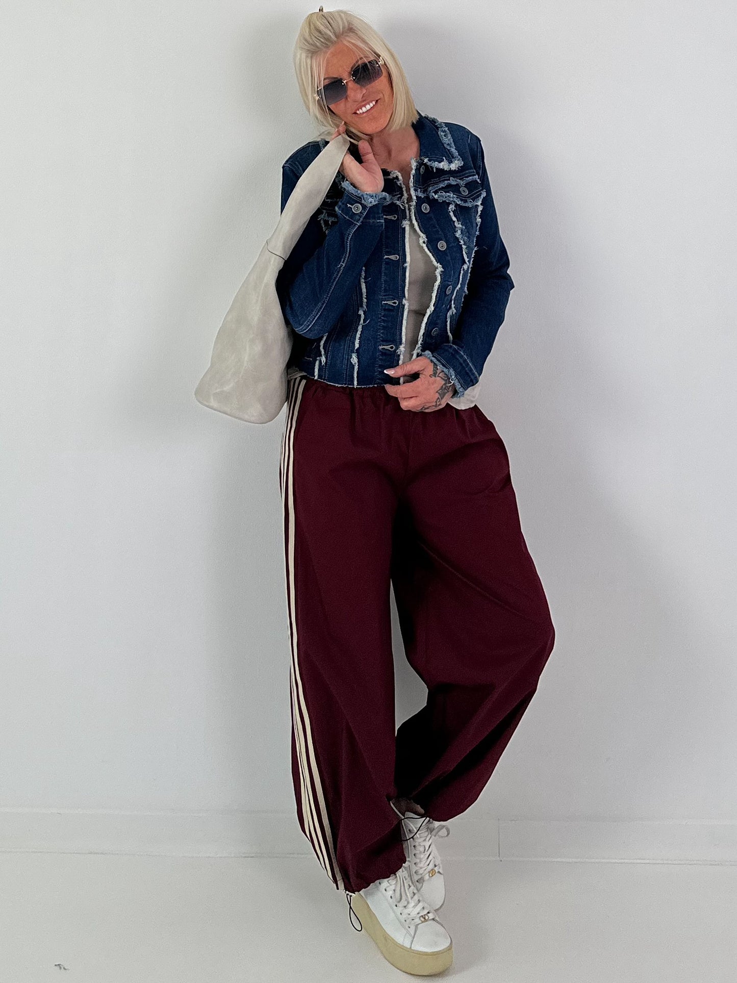 Pants with elastic waistband - burgundy