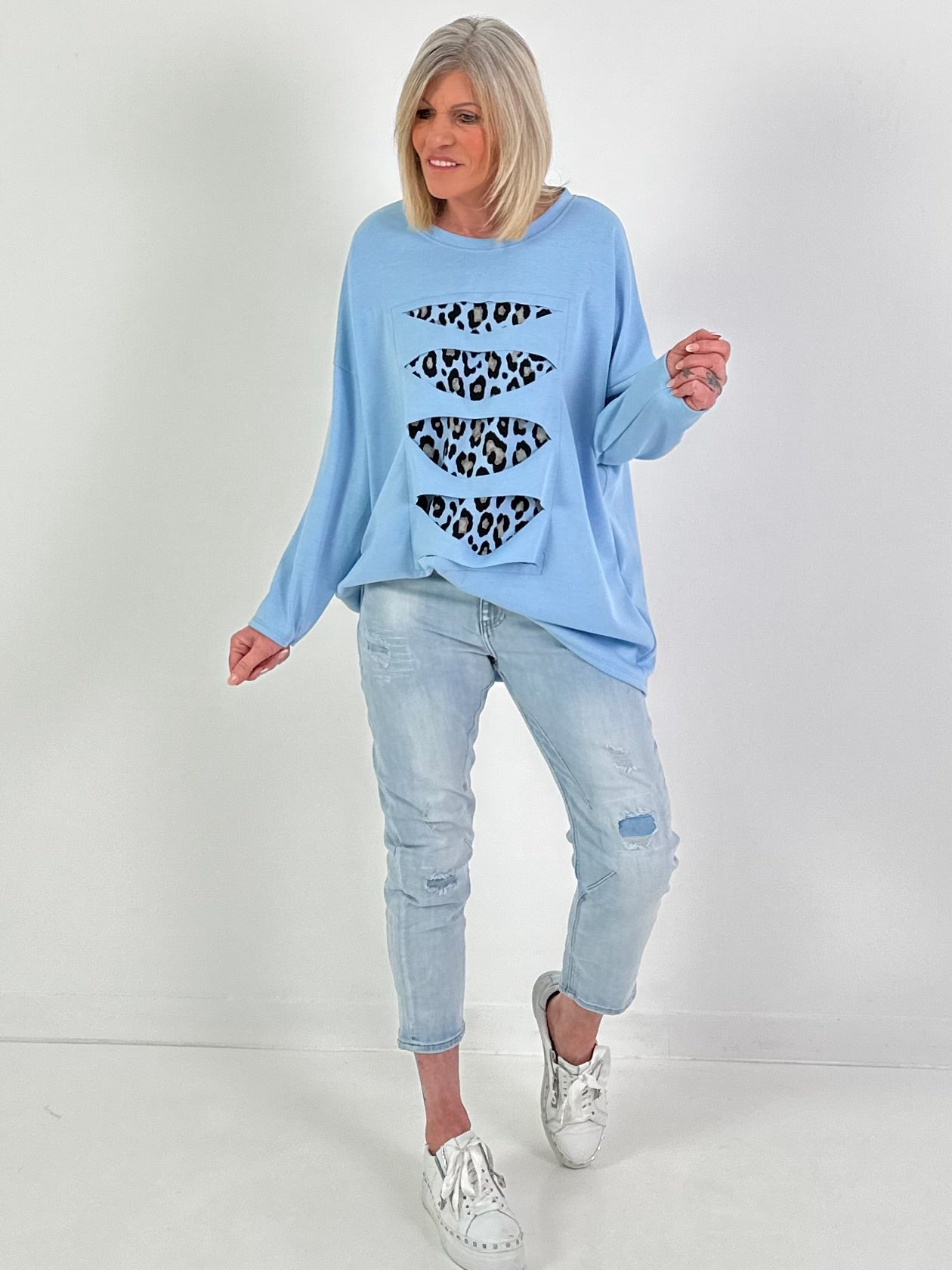 Sweater mit Cut-Outs - hellblau