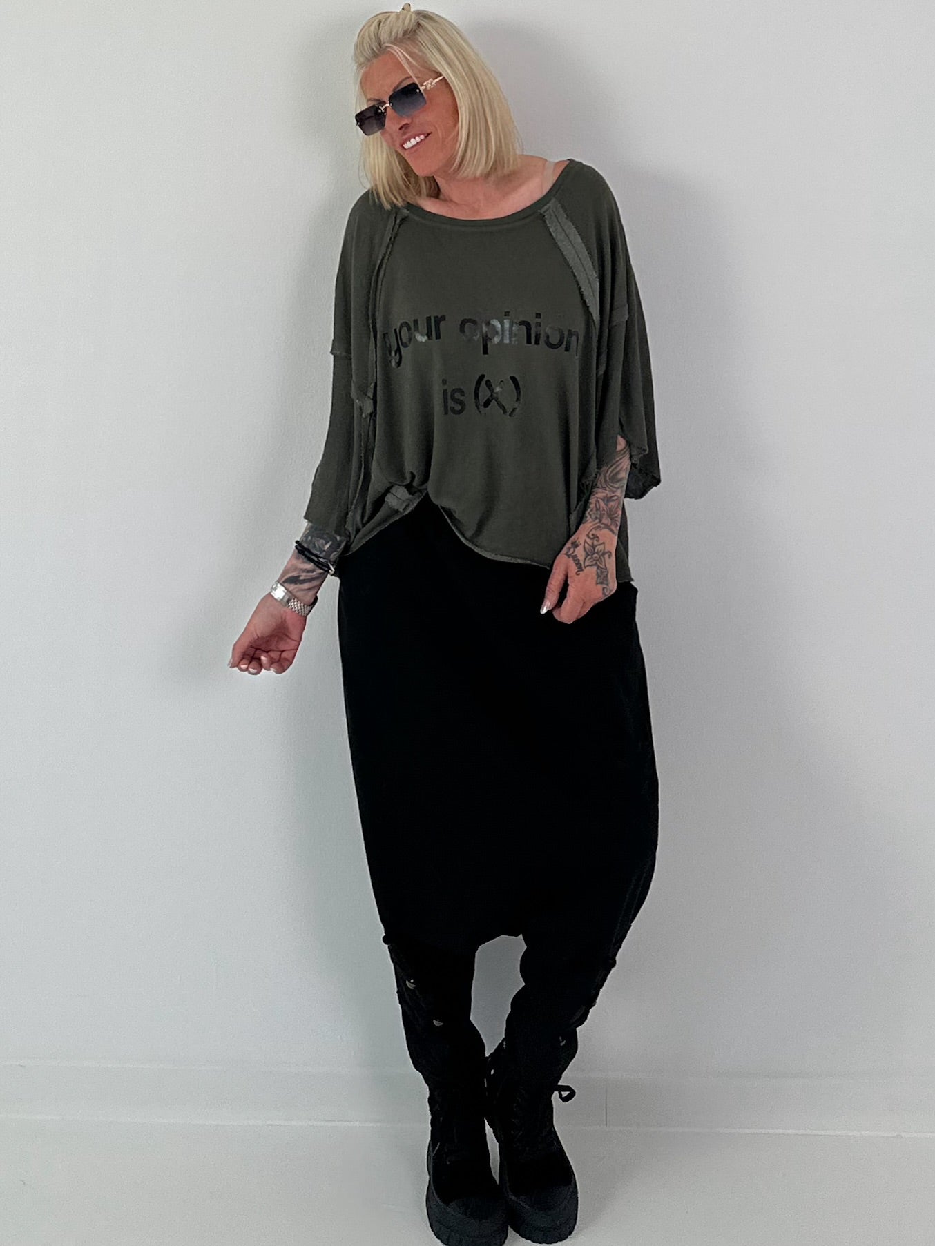 Oversized Strick Shirt mit Statement Print - oliv