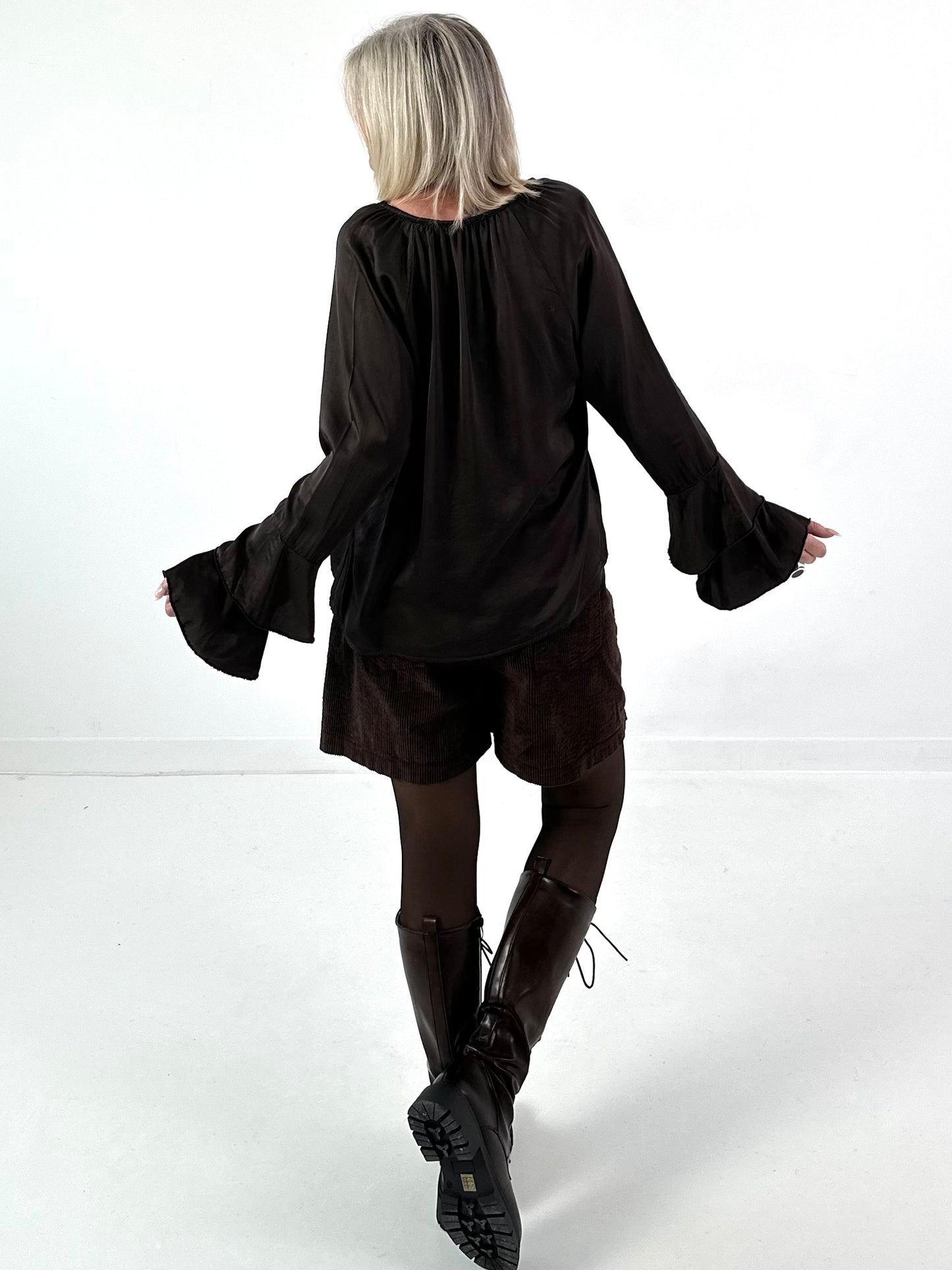 Blouse met volants model "Lush Light" - koffie