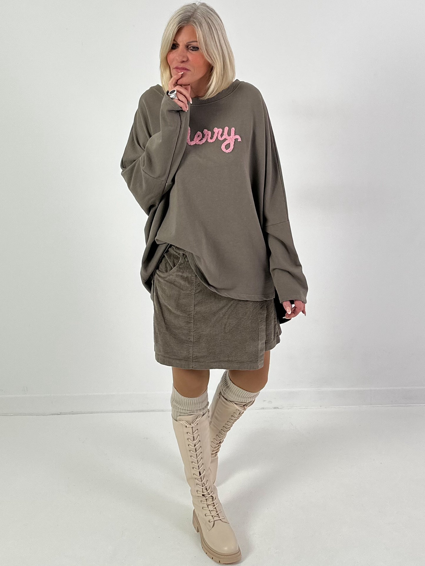 Sweatshirt model "Merry Mood" - khaki/taupe