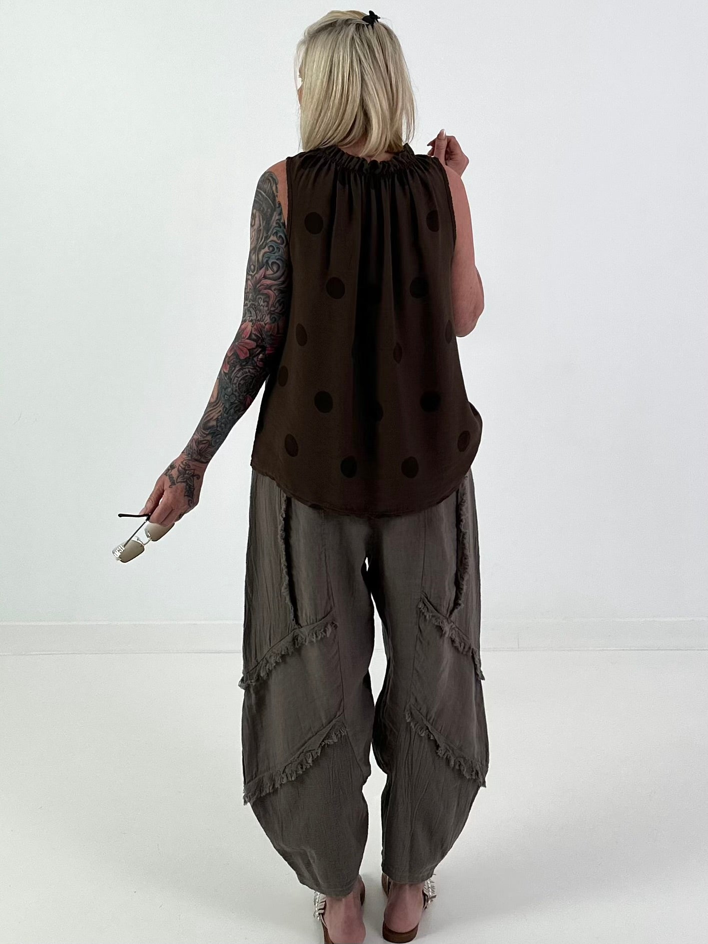 Polka dot top with ruffled collar - chocolate dark brown