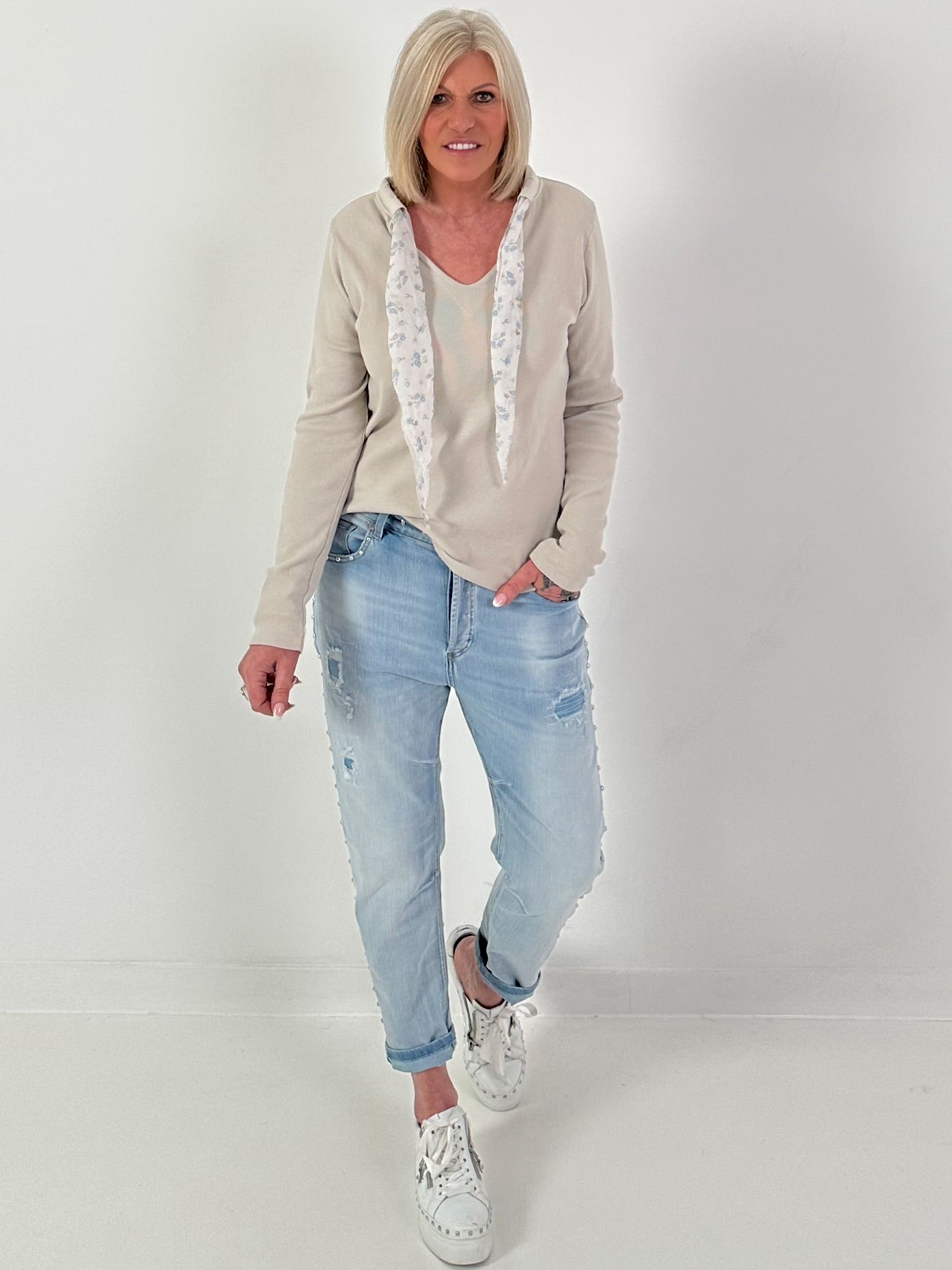 Ripp-Shirt mit floralen Bändern - beige