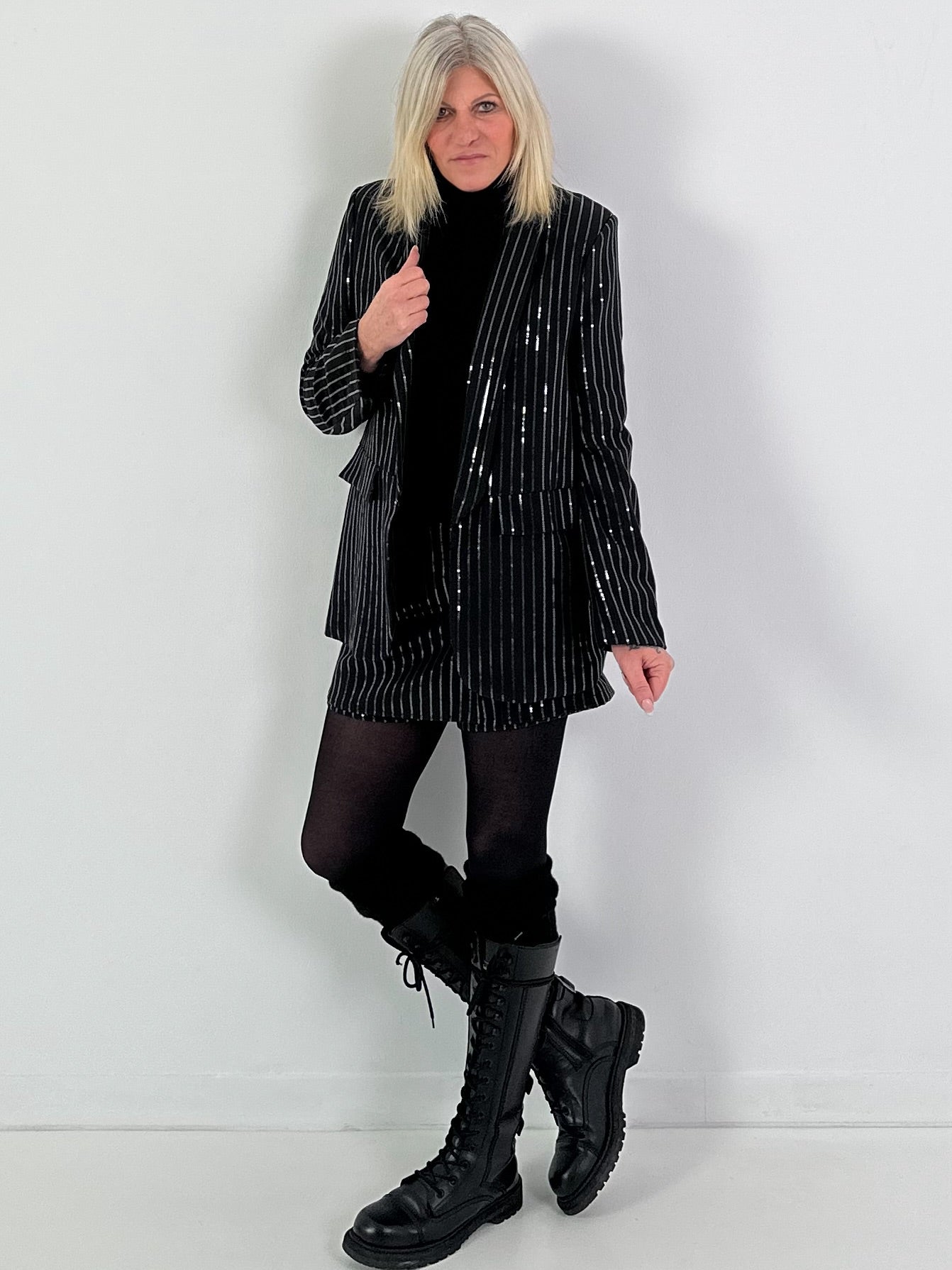 Hosenrock Modell "Midnight Sparkle" - schwarz-transparente Pailletten