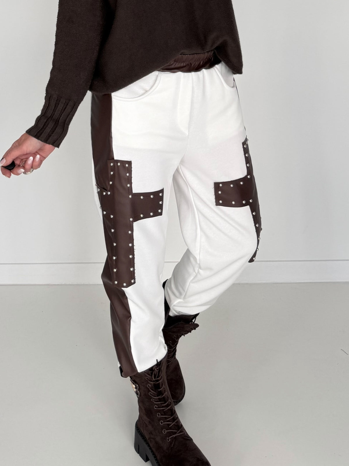 Sweathose im Materialmix - weiss-mokka