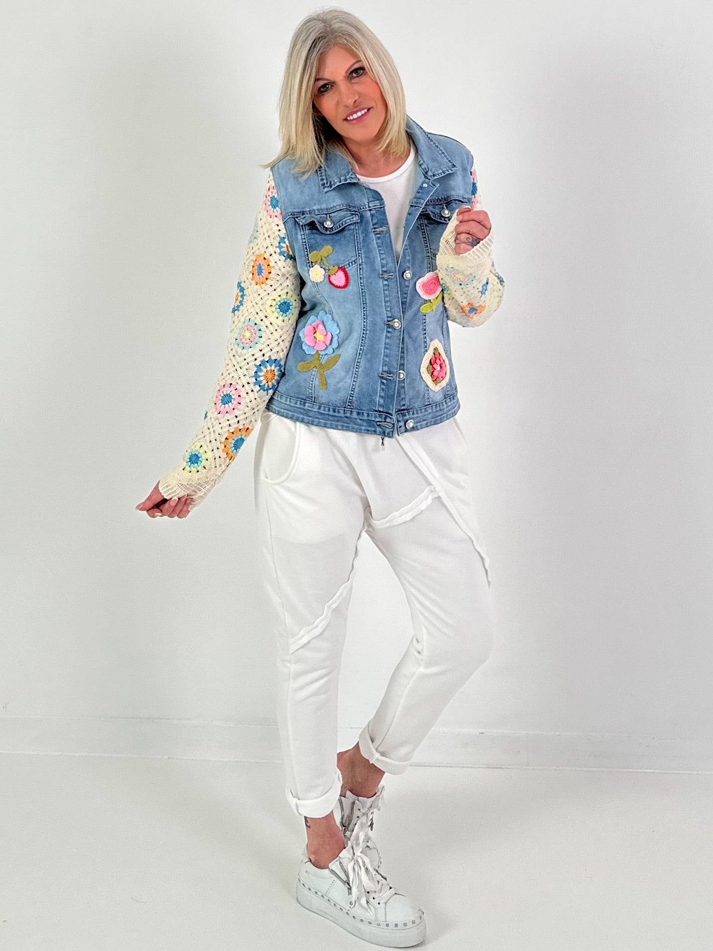 Denim jacket with crocheted sleeves - denim