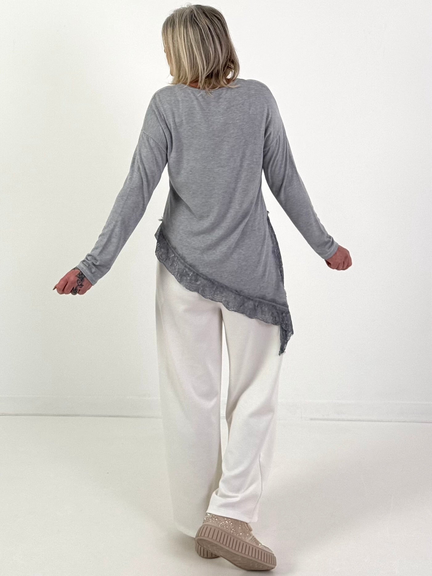 Feinstrick Pullover Modell "Velvet Ease" - grau