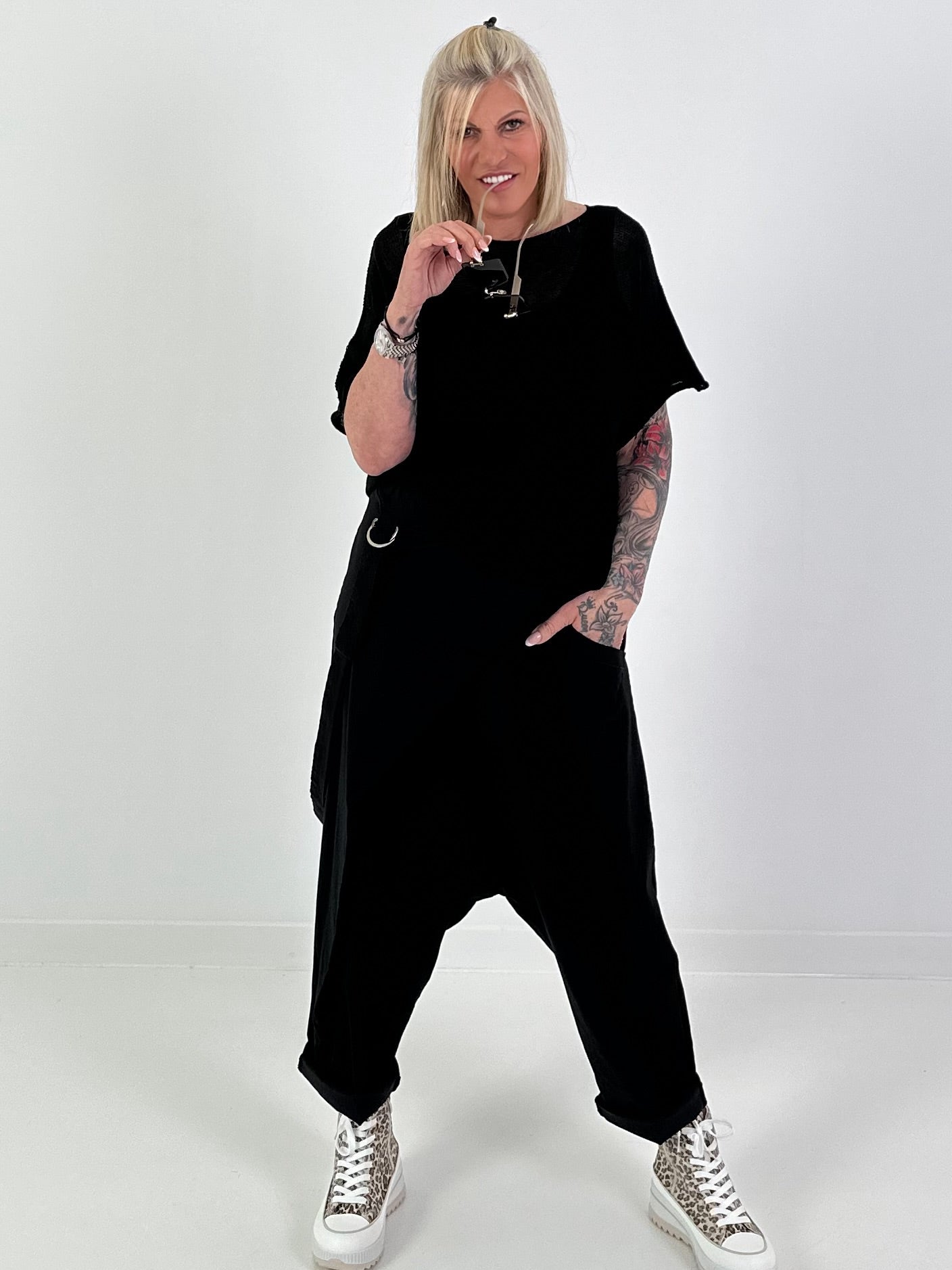 Sommerstrick Pullover mit kurzen Arm - schwarz