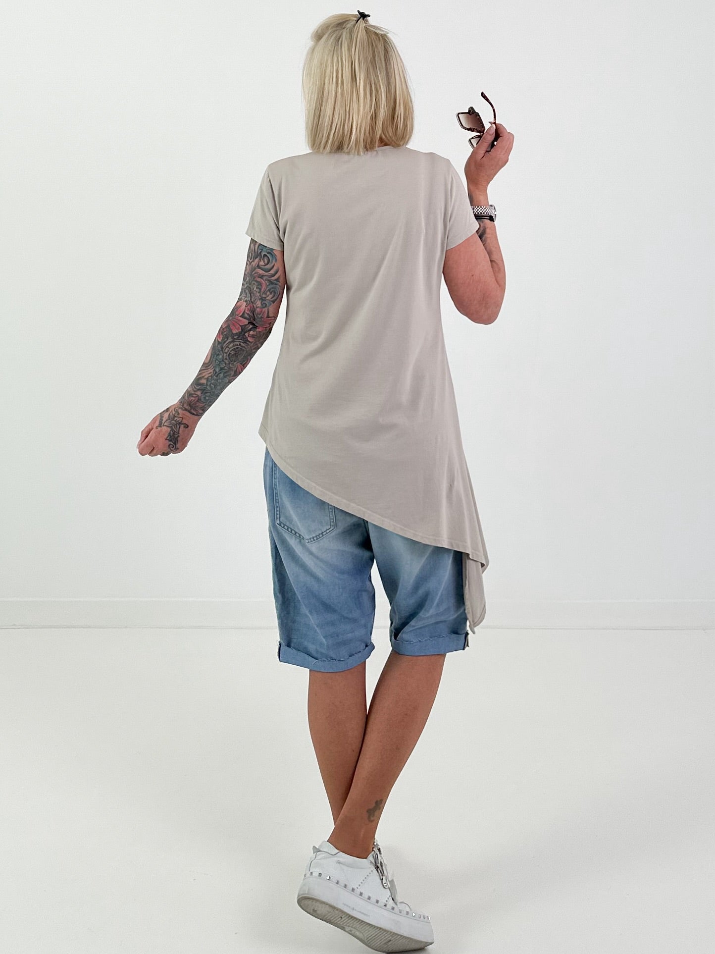 Asymmetrical T-shirt - beige