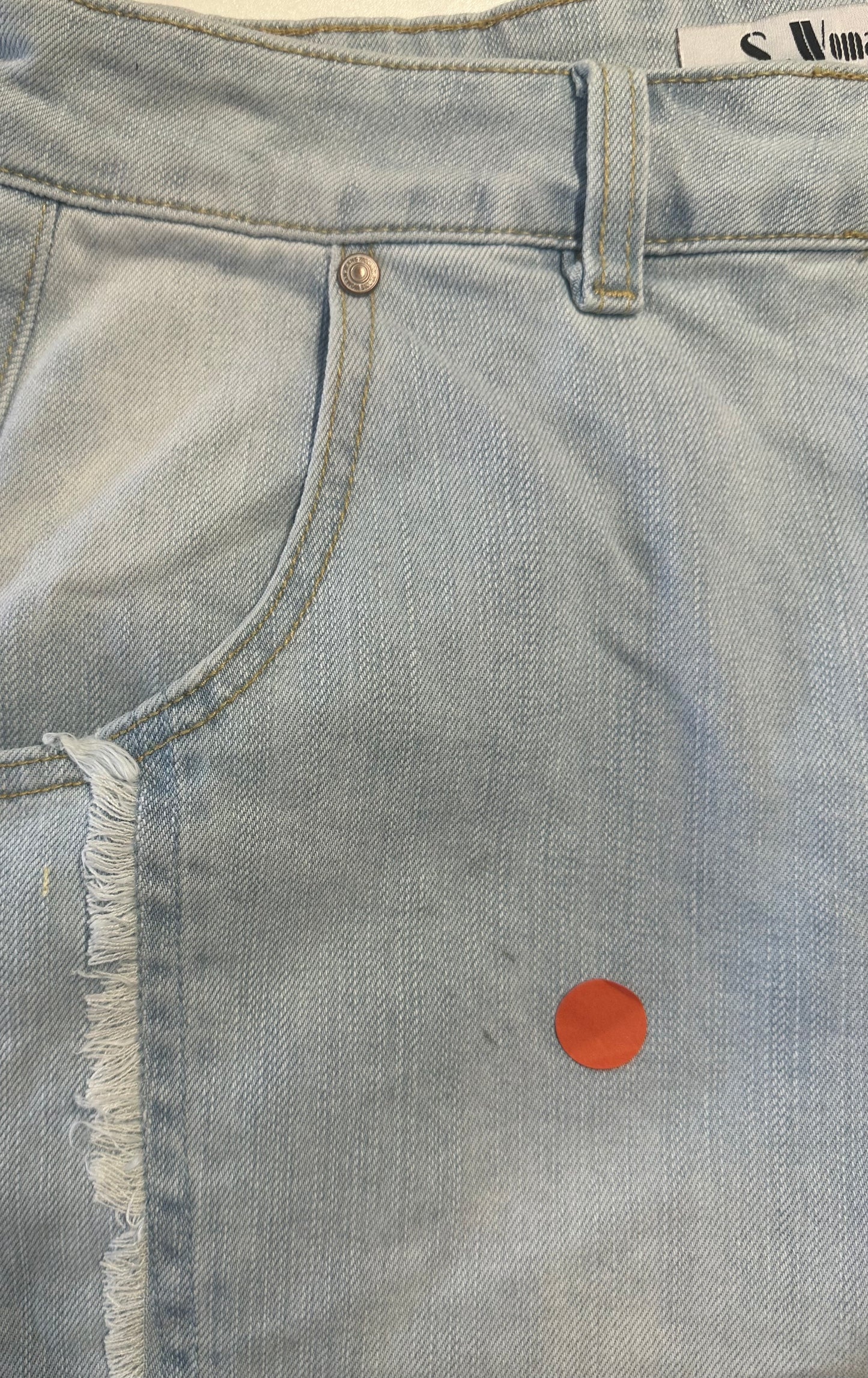 2. Wahl Jeans mit seitlichen floralen Häkeleinsätzen - denim