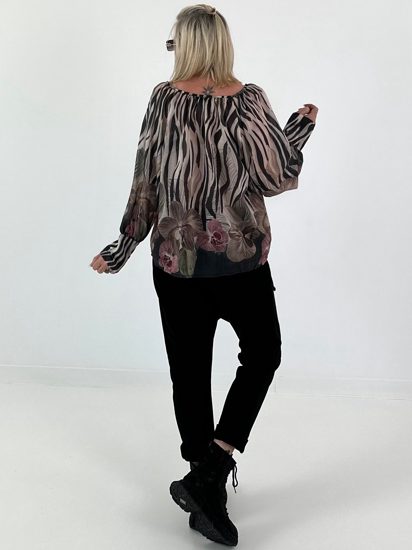 Blouse with long cuffs - beige-black-multi-colored