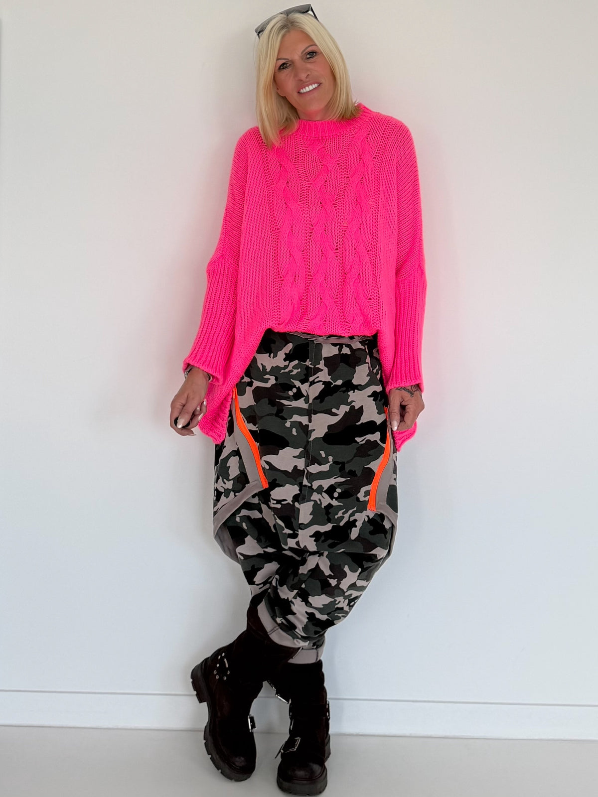 Pullover mit Stulpenärmeln und Zopfmuster - neonpink