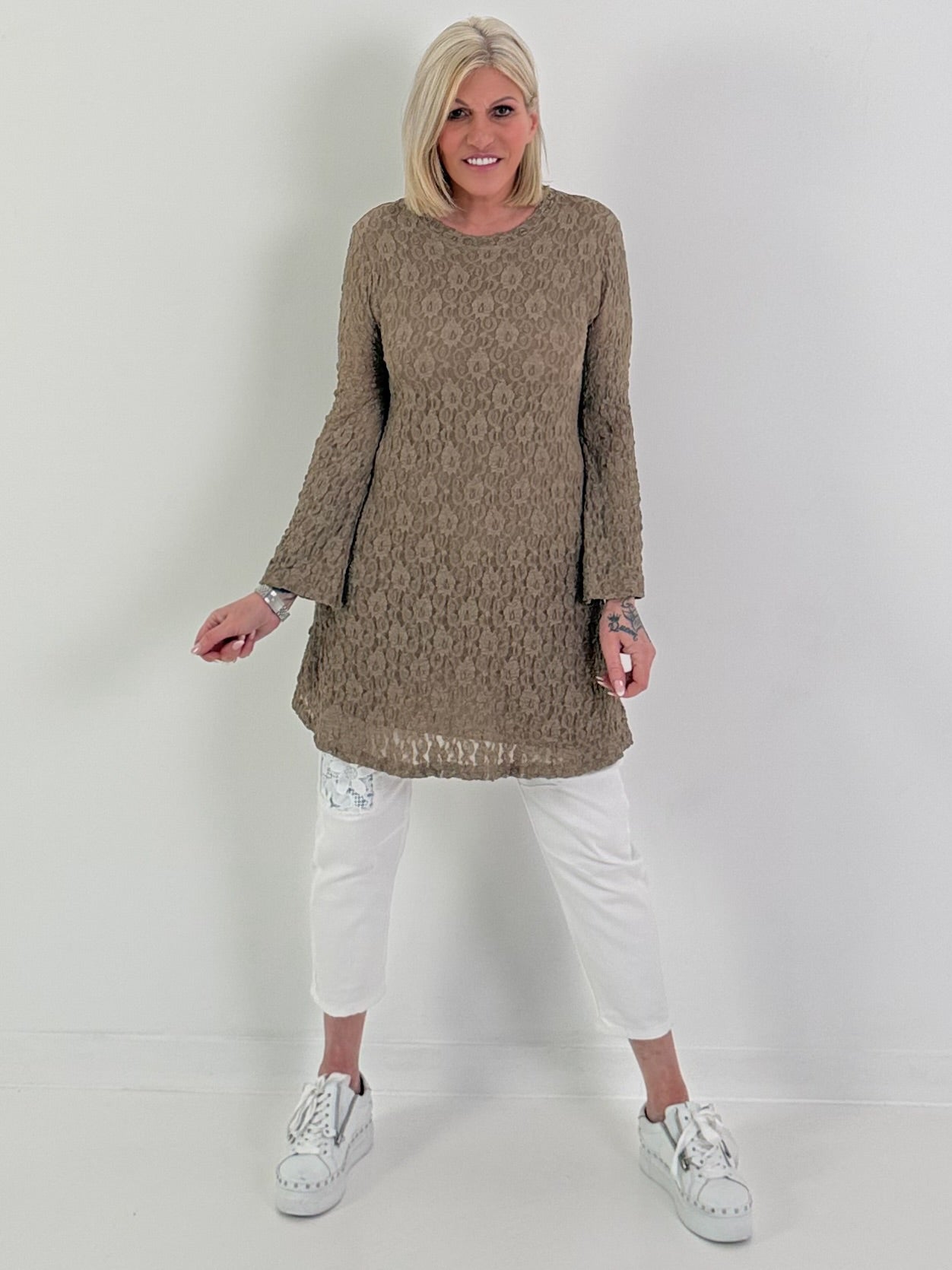 Spitzentunika/Kleid mit Eingriffstaschen - taupe