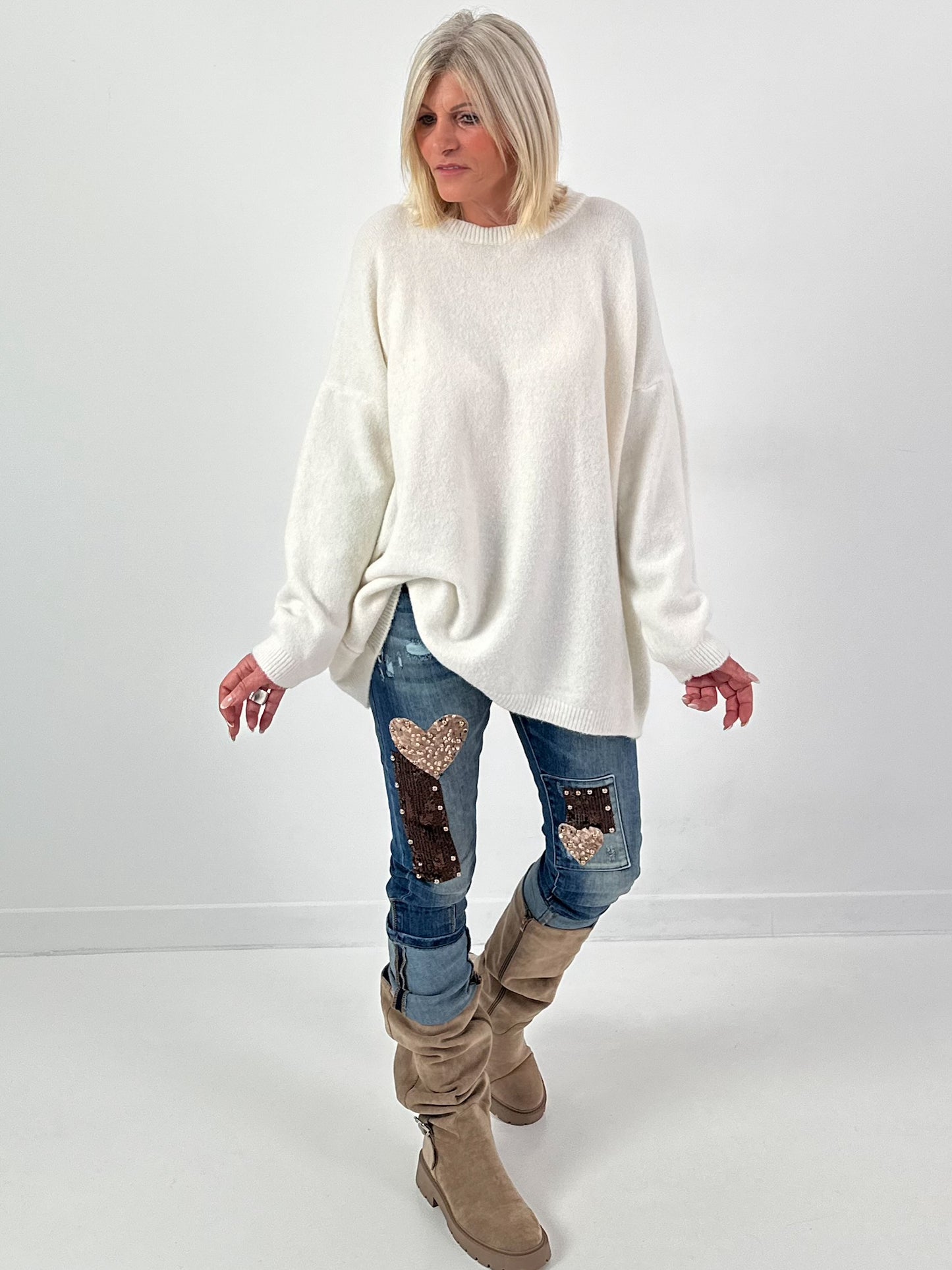 Oversized sweater model "Daily Soft" - ecru