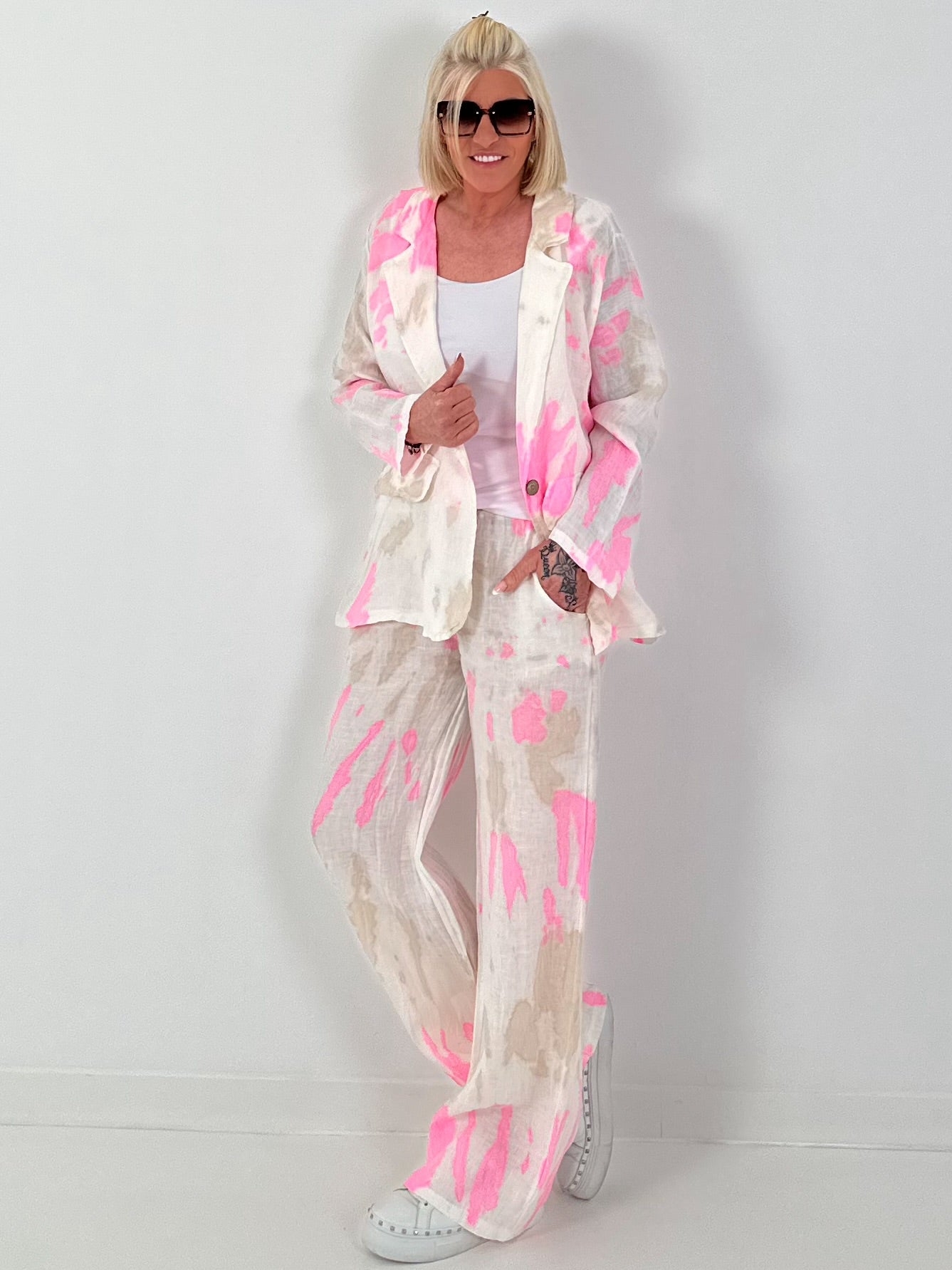 Batik linnen broek met wijde pijpen - wit-neonroze-beige