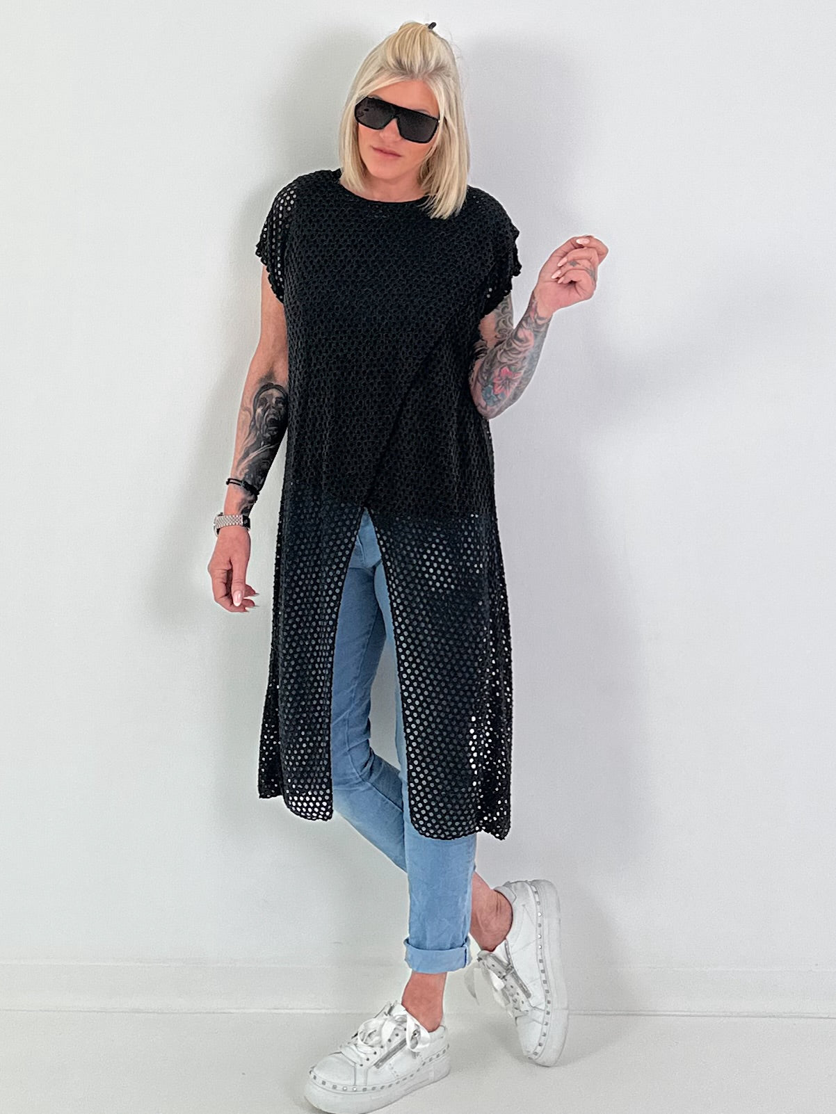 Mesh shirt with overlapping hole pattern - black
