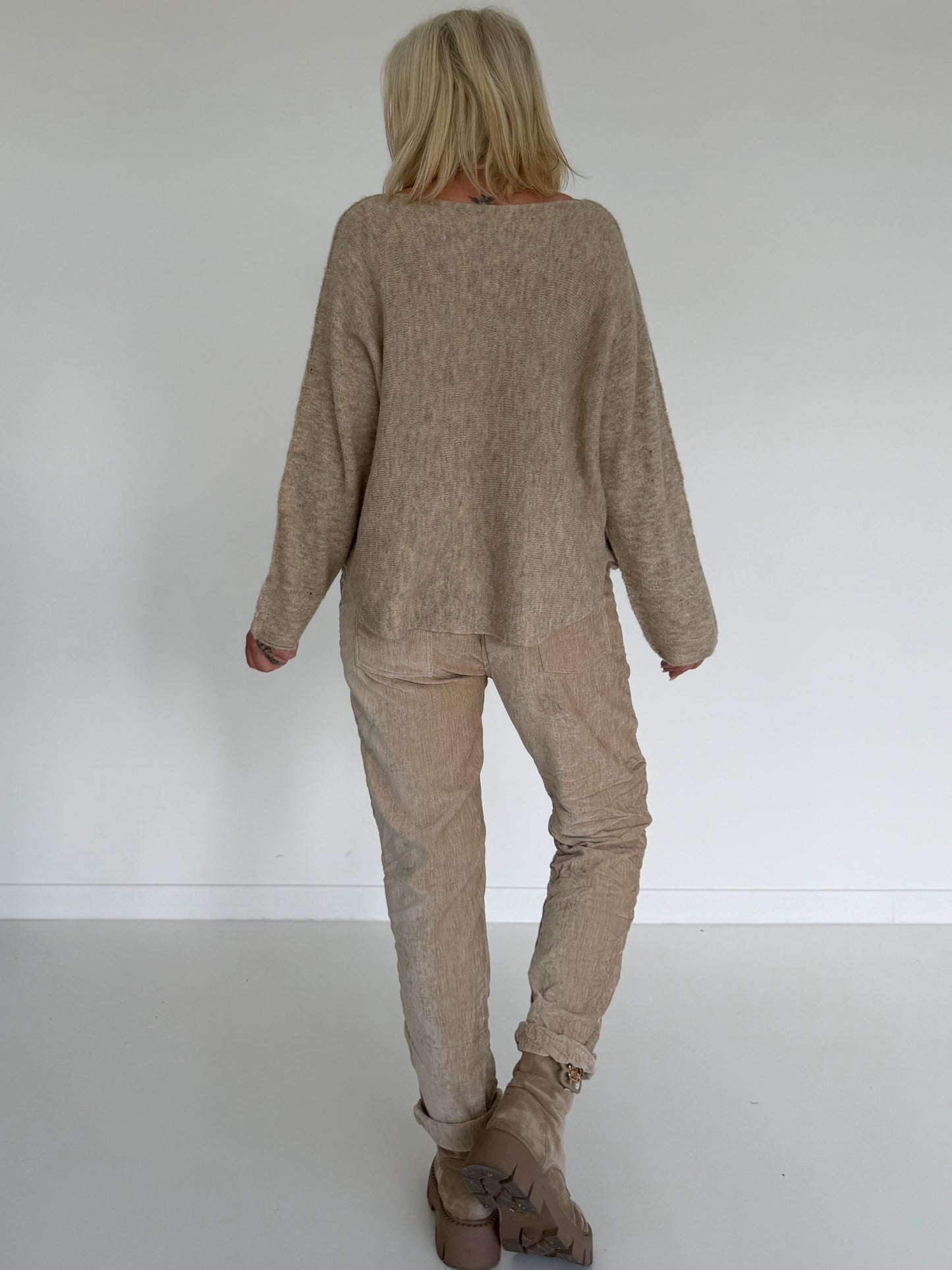 Weicher Pullover Whatever - beige