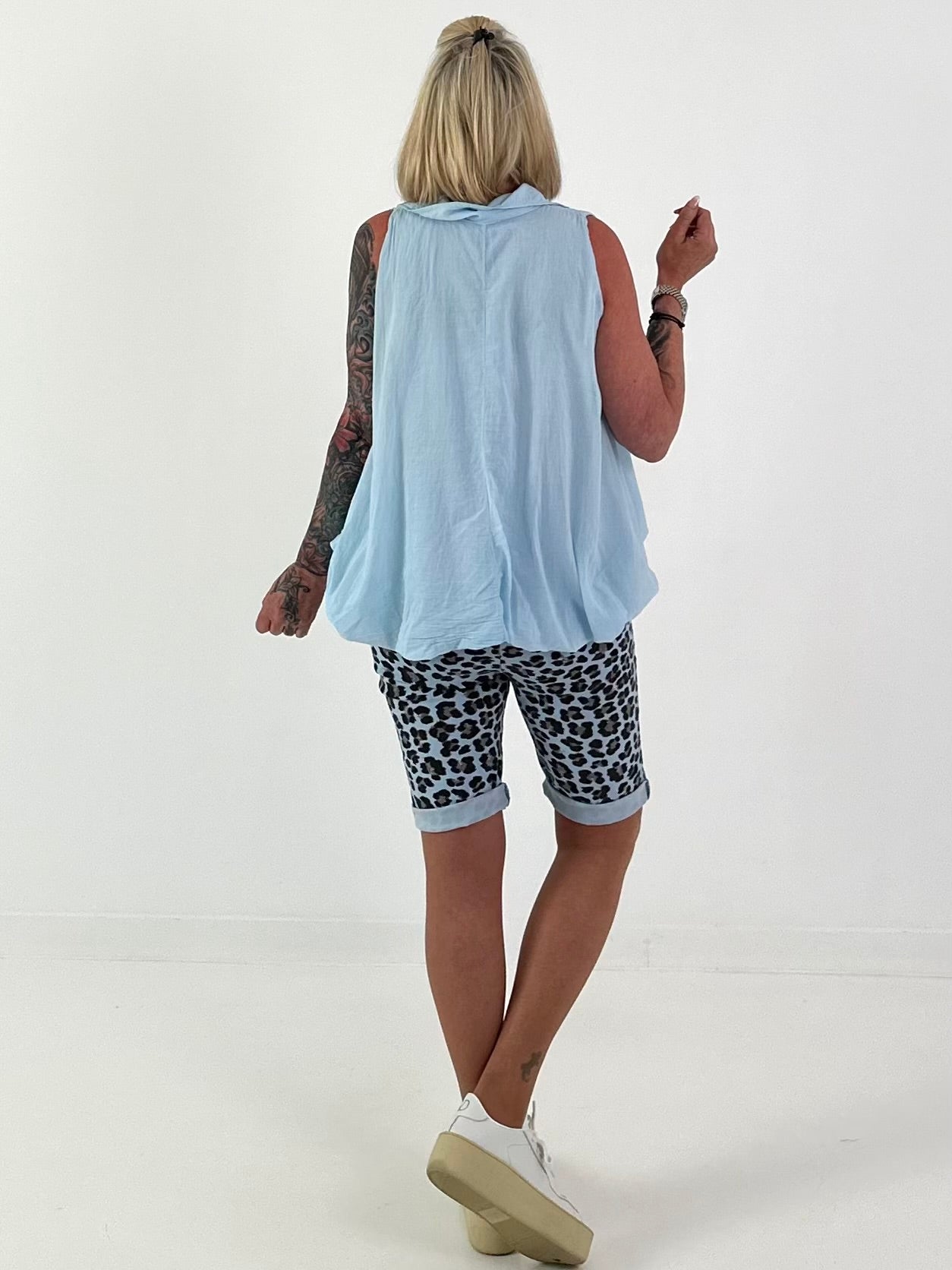 Ballon Blusen Top mit V-Neck - hellblau