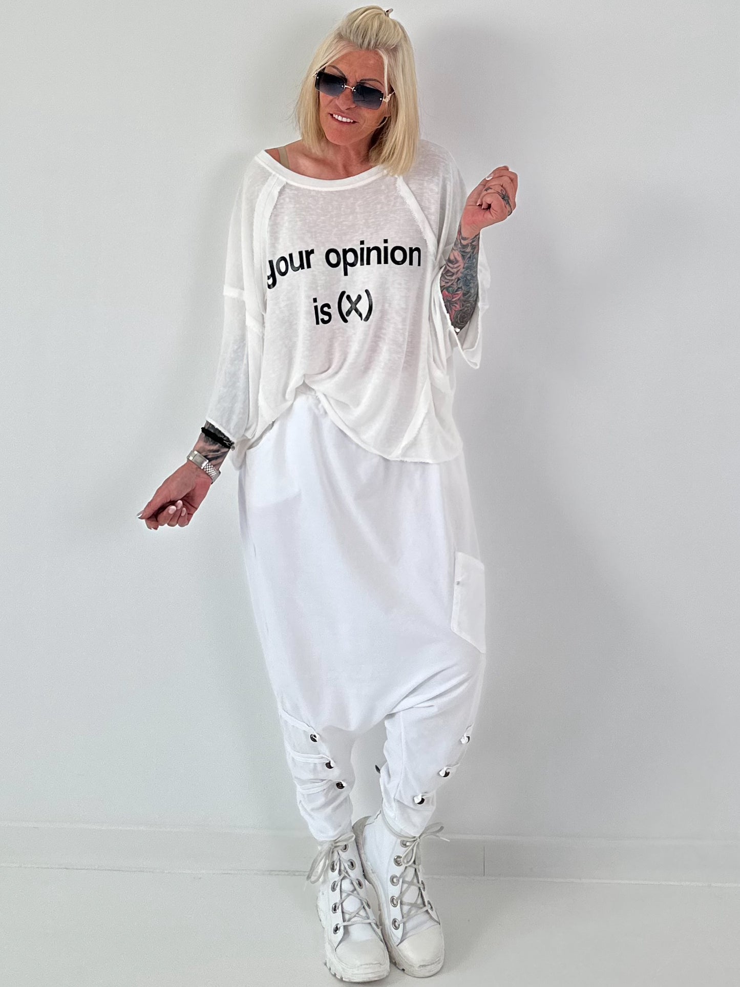 Oversized Strick Shirt mit Statement Print - weiss