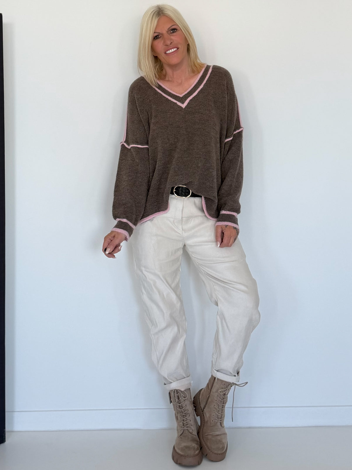 Kuscheliger Pullover mit V-Ausschnitt - taupe-rosa