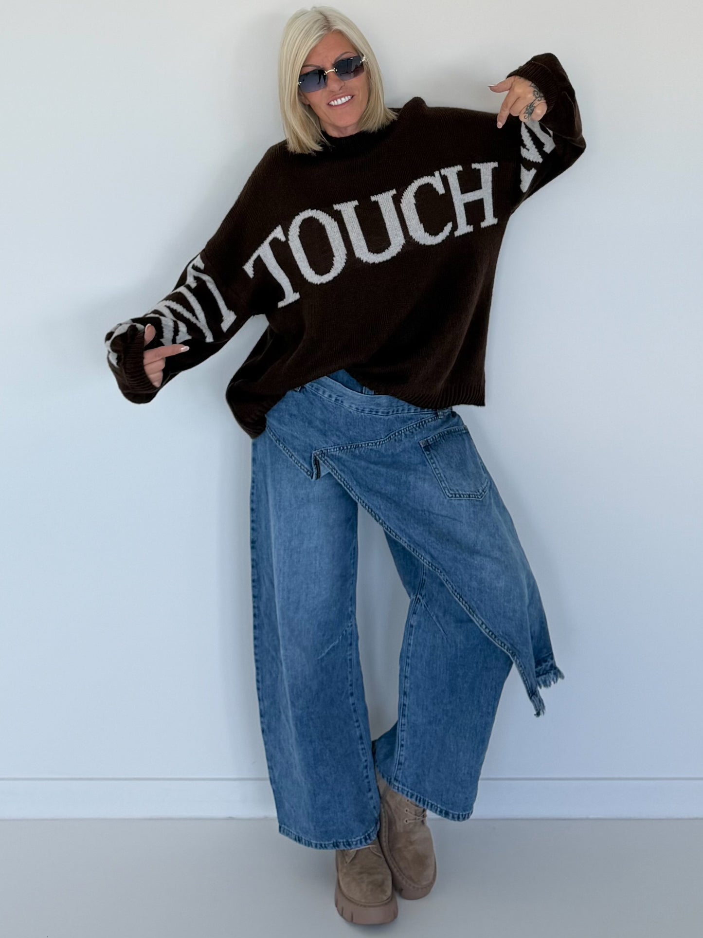 Oversized Strickpullover Dont Touch Me - mokka-weiss