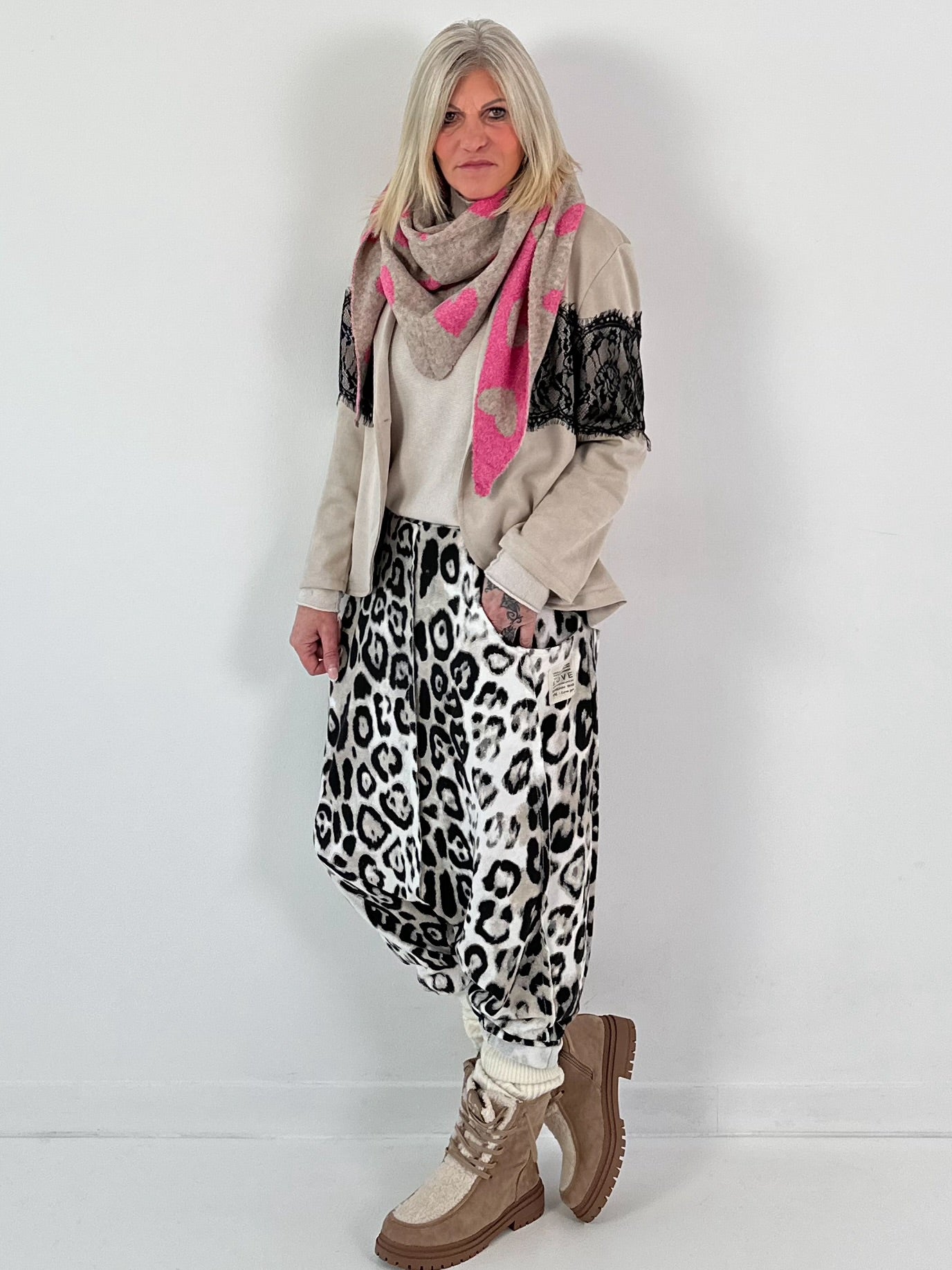 Suède-look blazer model "Lace Line" - beige