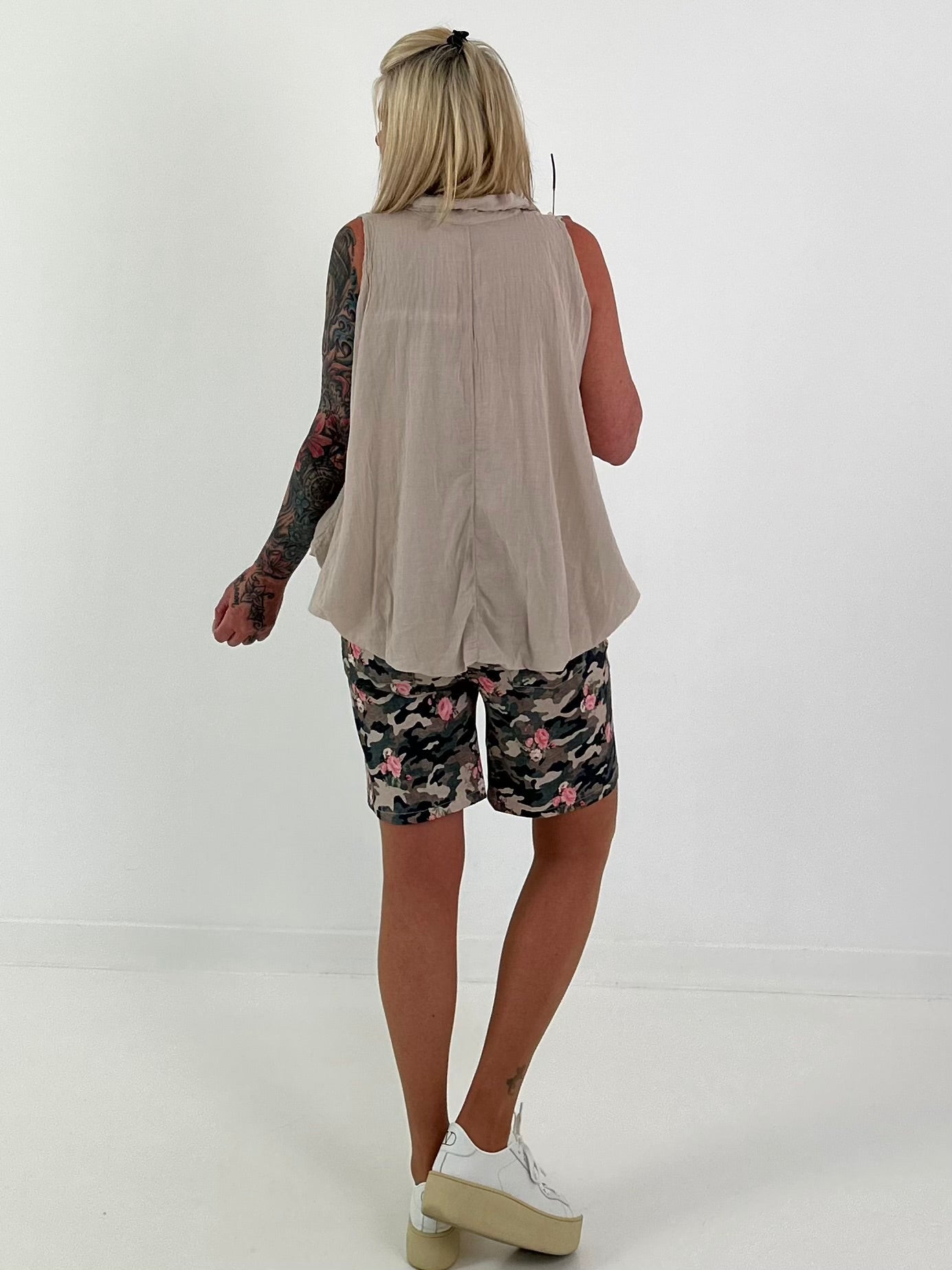 Ballon Blusen Top mit V-Neck - beige