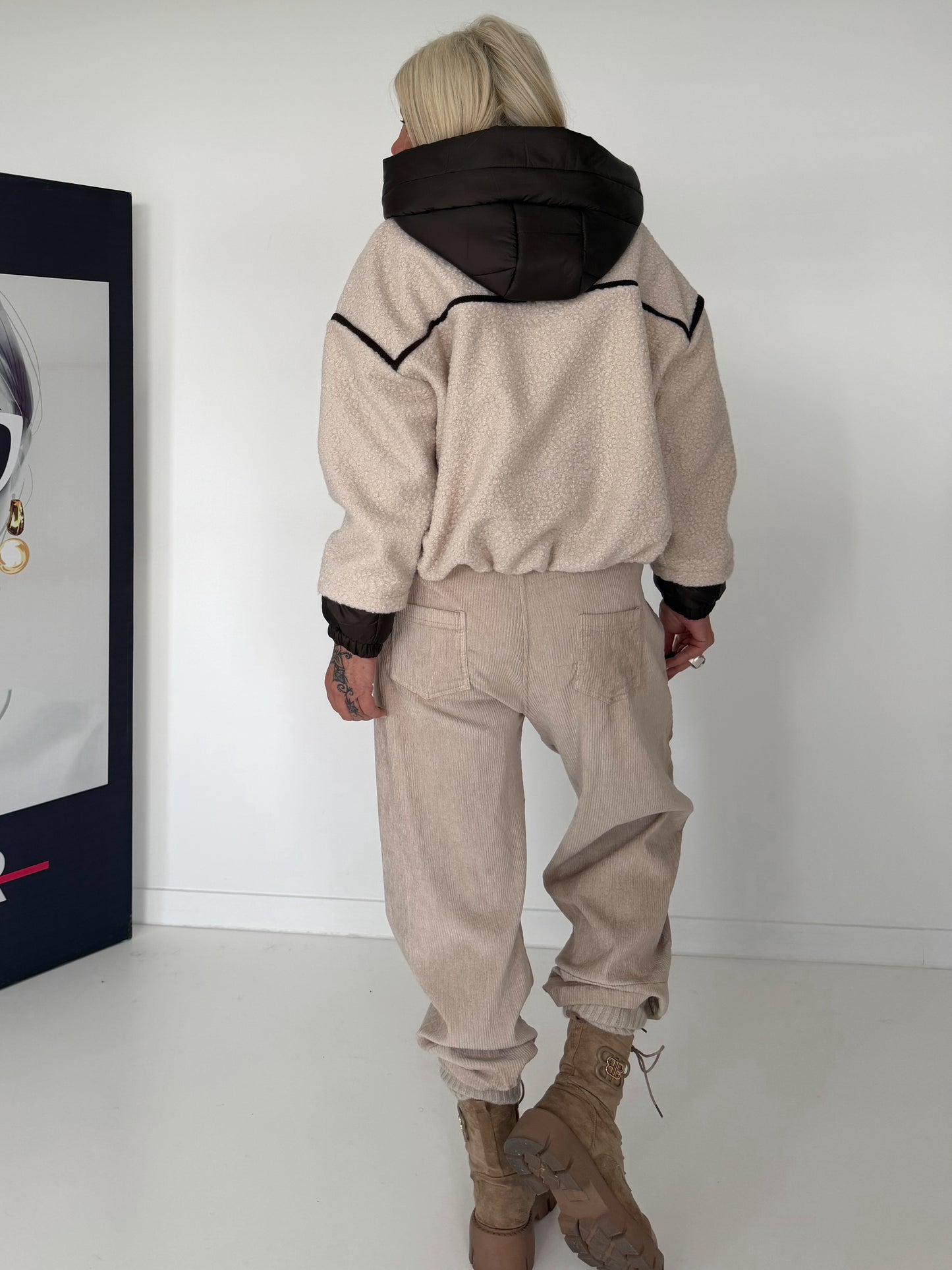 Bouclé Jacke mit Kapuze - beige-mokka