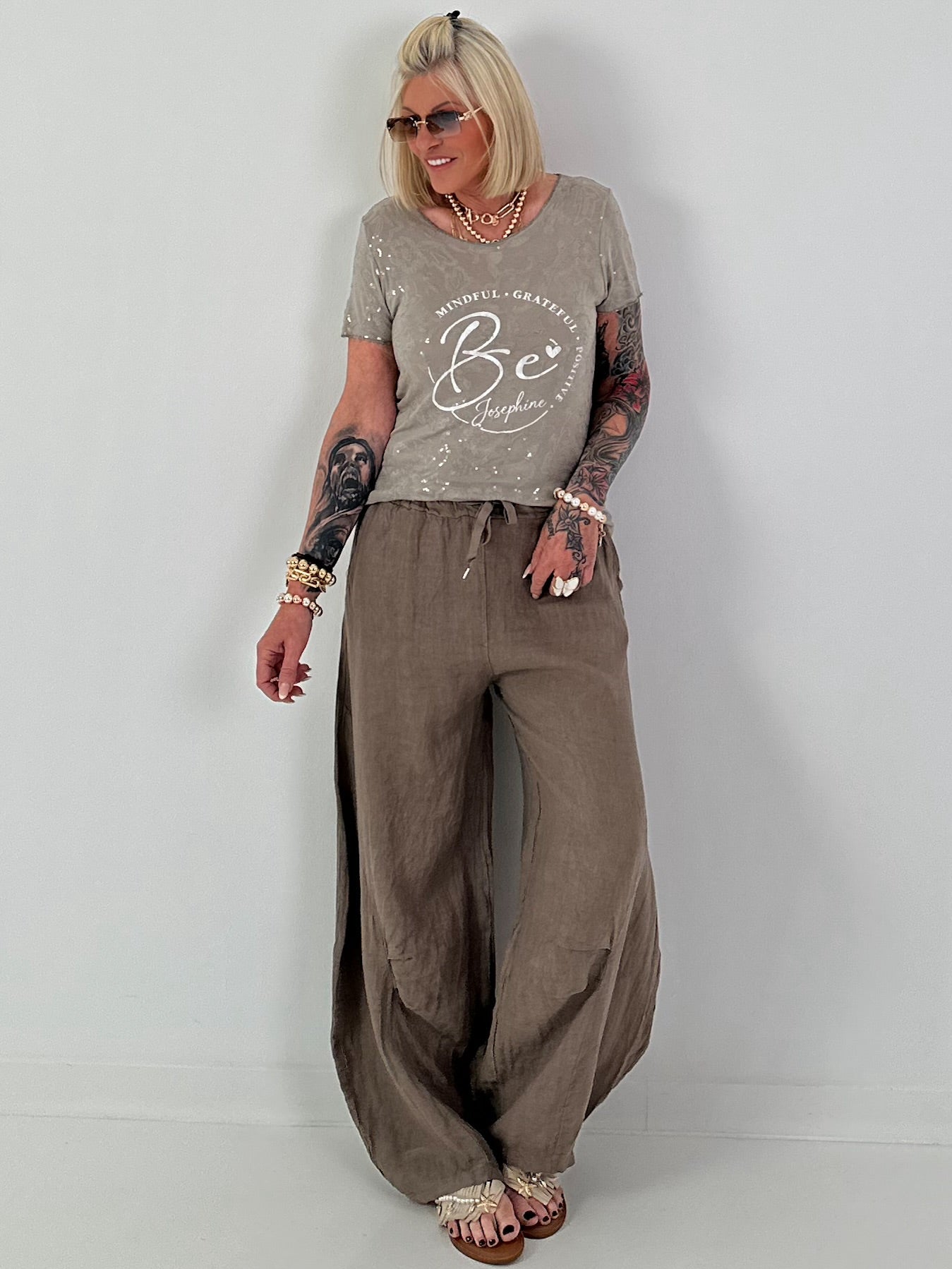 T-Shirt mit transparenten Pailletten - taupe