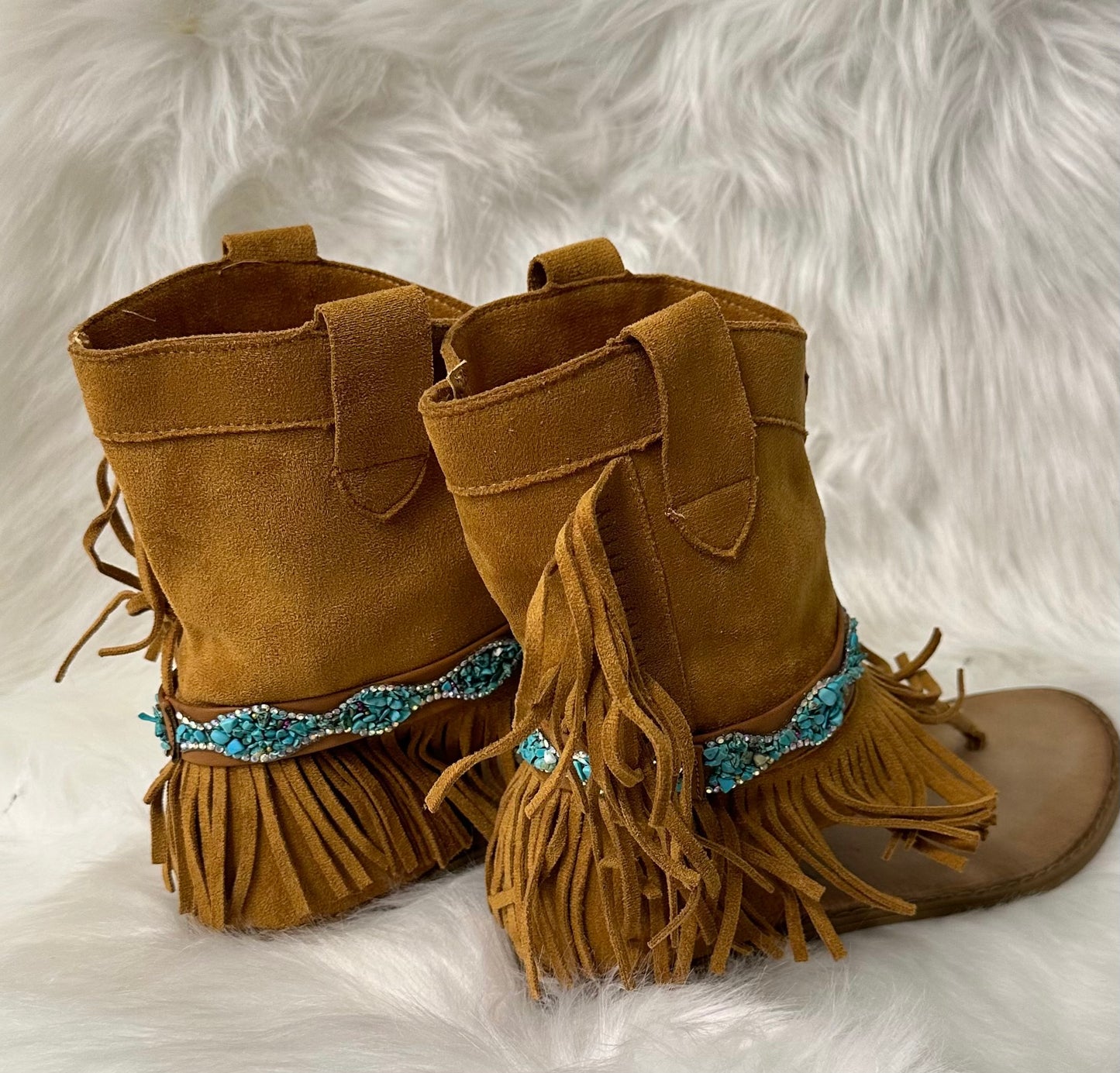 Stylish sandals with great details, model "Bohemian" - camel