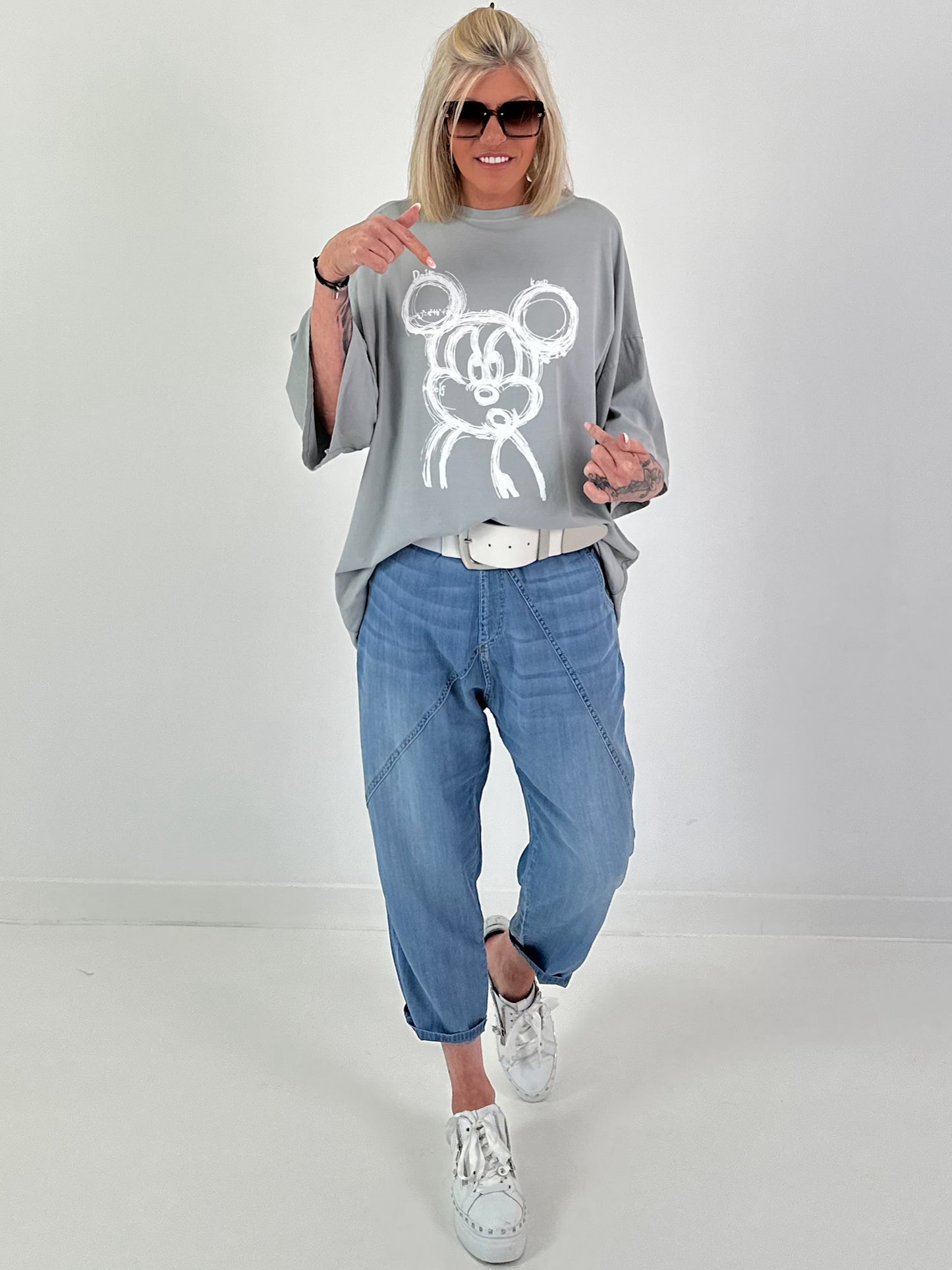 Oversized T-shirt with comic mouse - grey