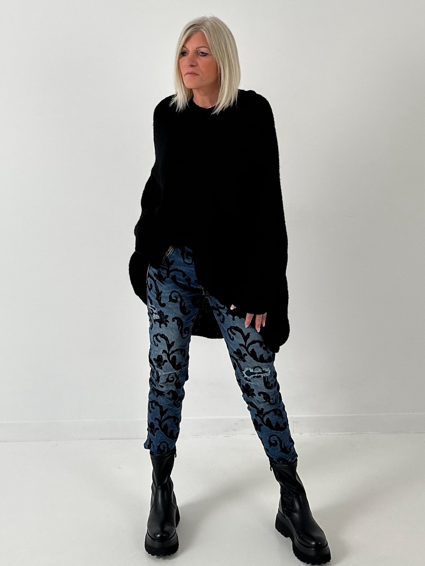 Jeans model "Arabesque" - denim-black