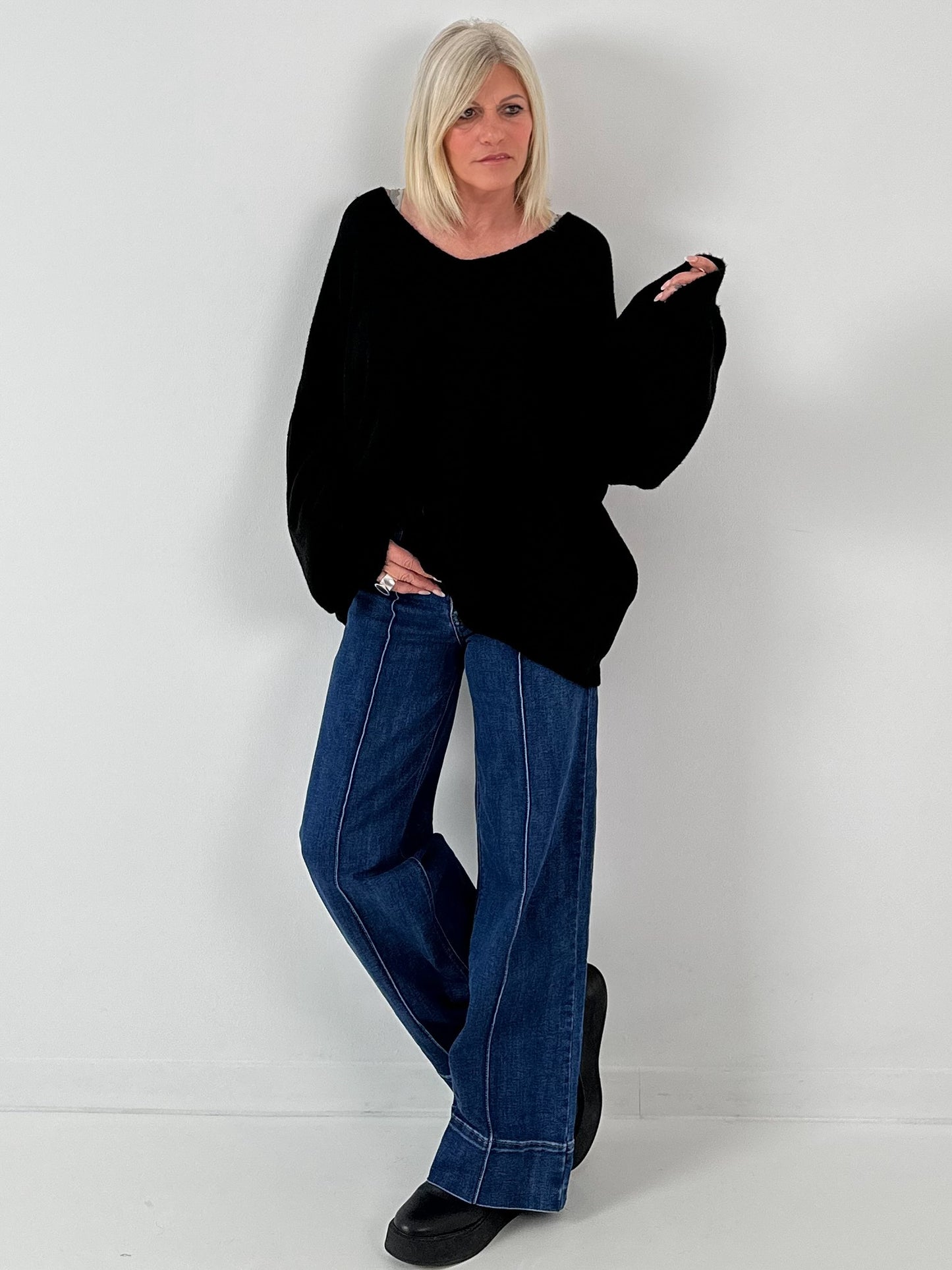 Wide-leg jeans model "Melly" - denim