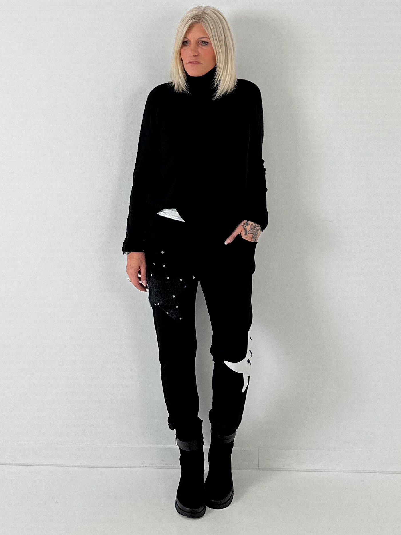 Pants model "Star" - black