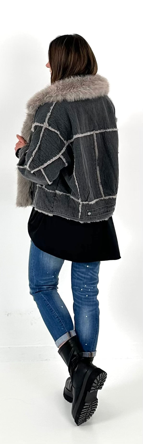 Denim jacket with fluffy faux fur trim, model "Luxe Denim Storm" - grey