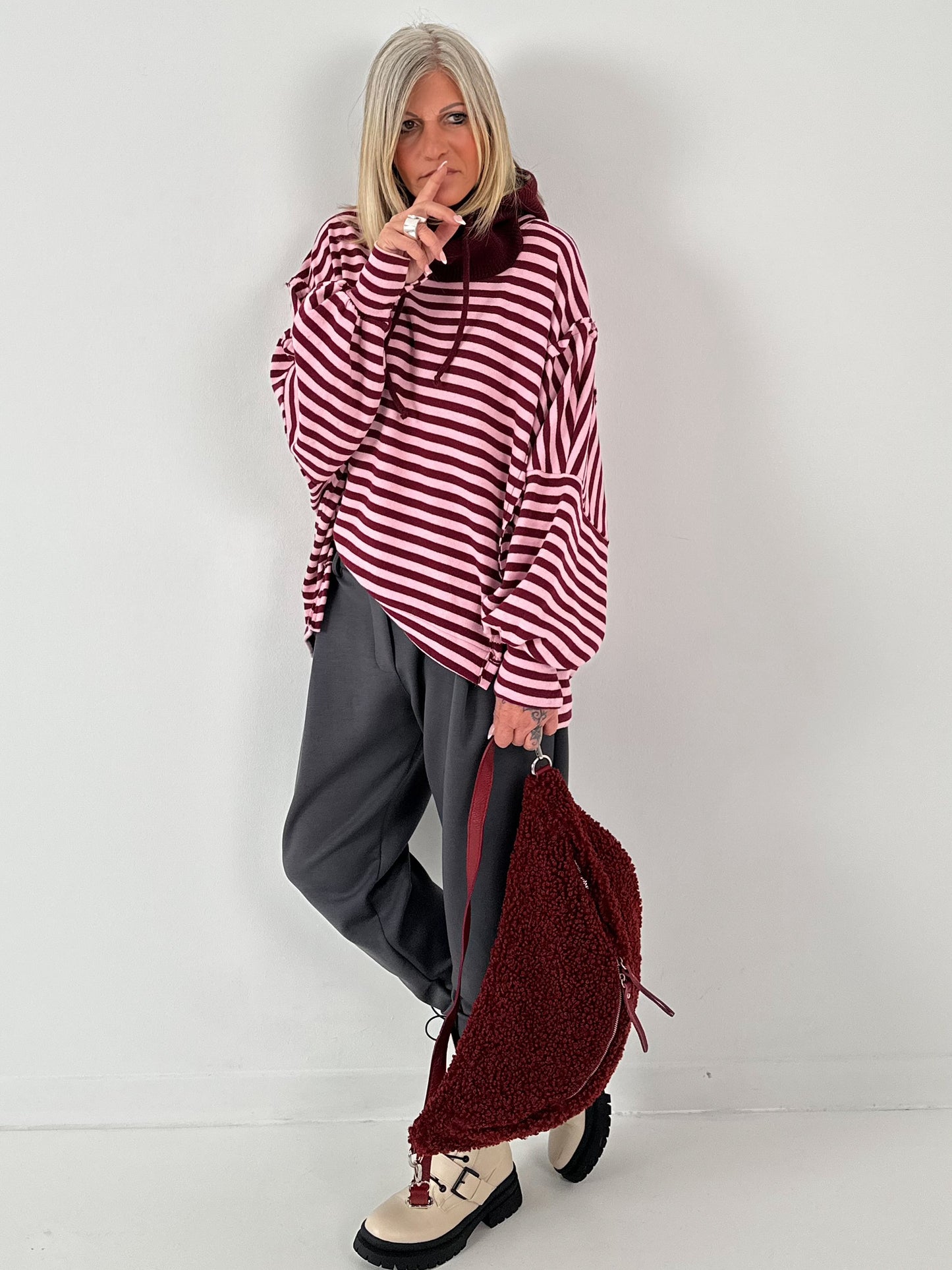 Hoedmodel "Lunacove" - wijnrood